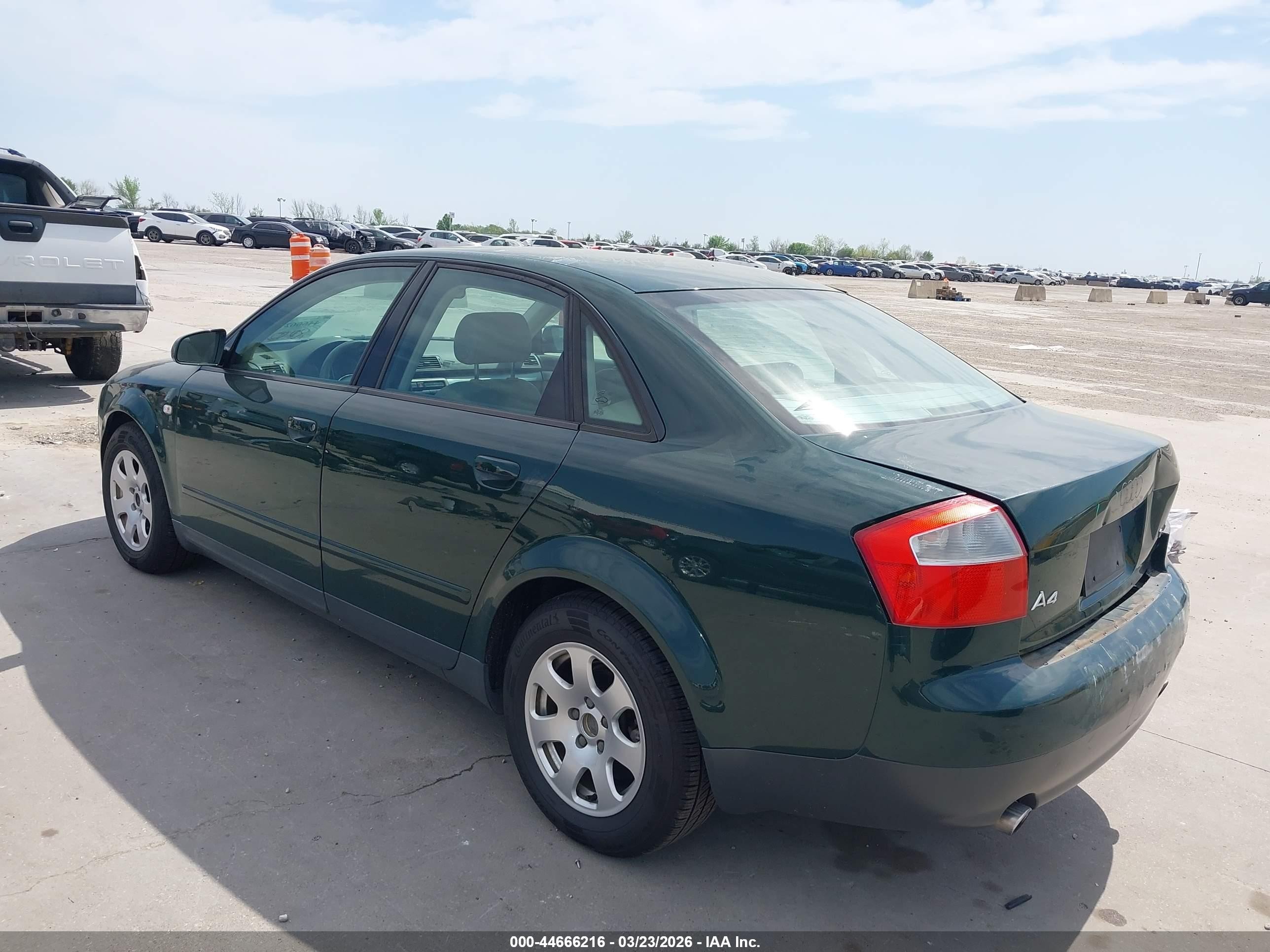 2002 Audi A4 1.8t Зеленый vin: WAUJC68E22A265415