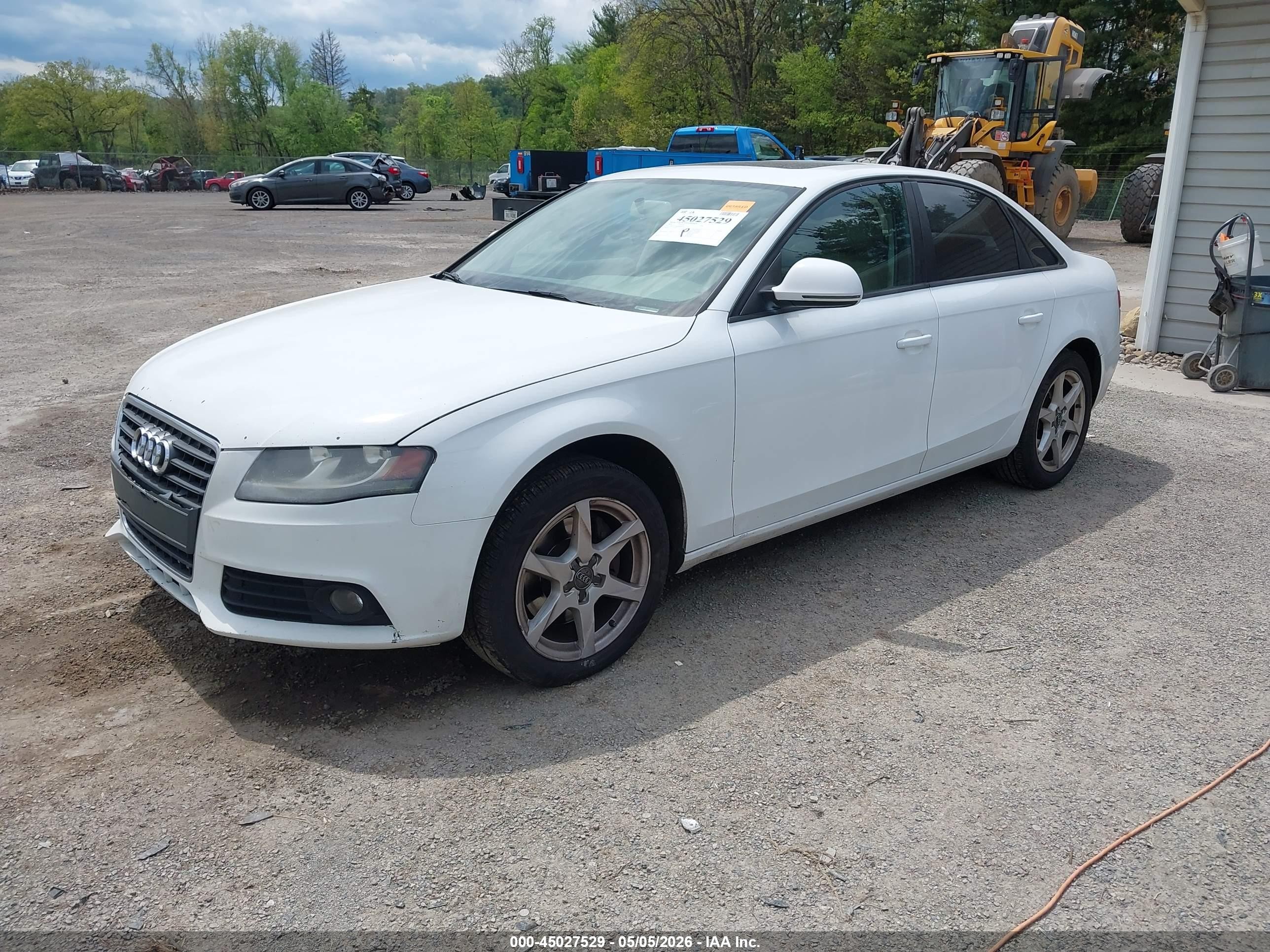 2009 Audi A4 2.0t Premium Белый vin: WAUJF78K09N049701