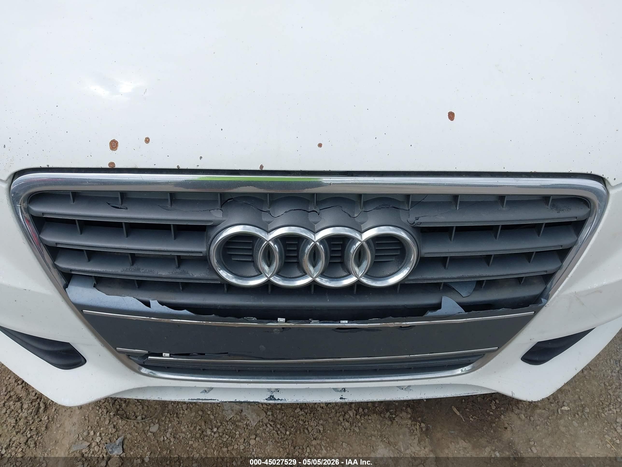 2009 Audi A4 2.0t Premium Белый vin: WAUJF78K09N049701