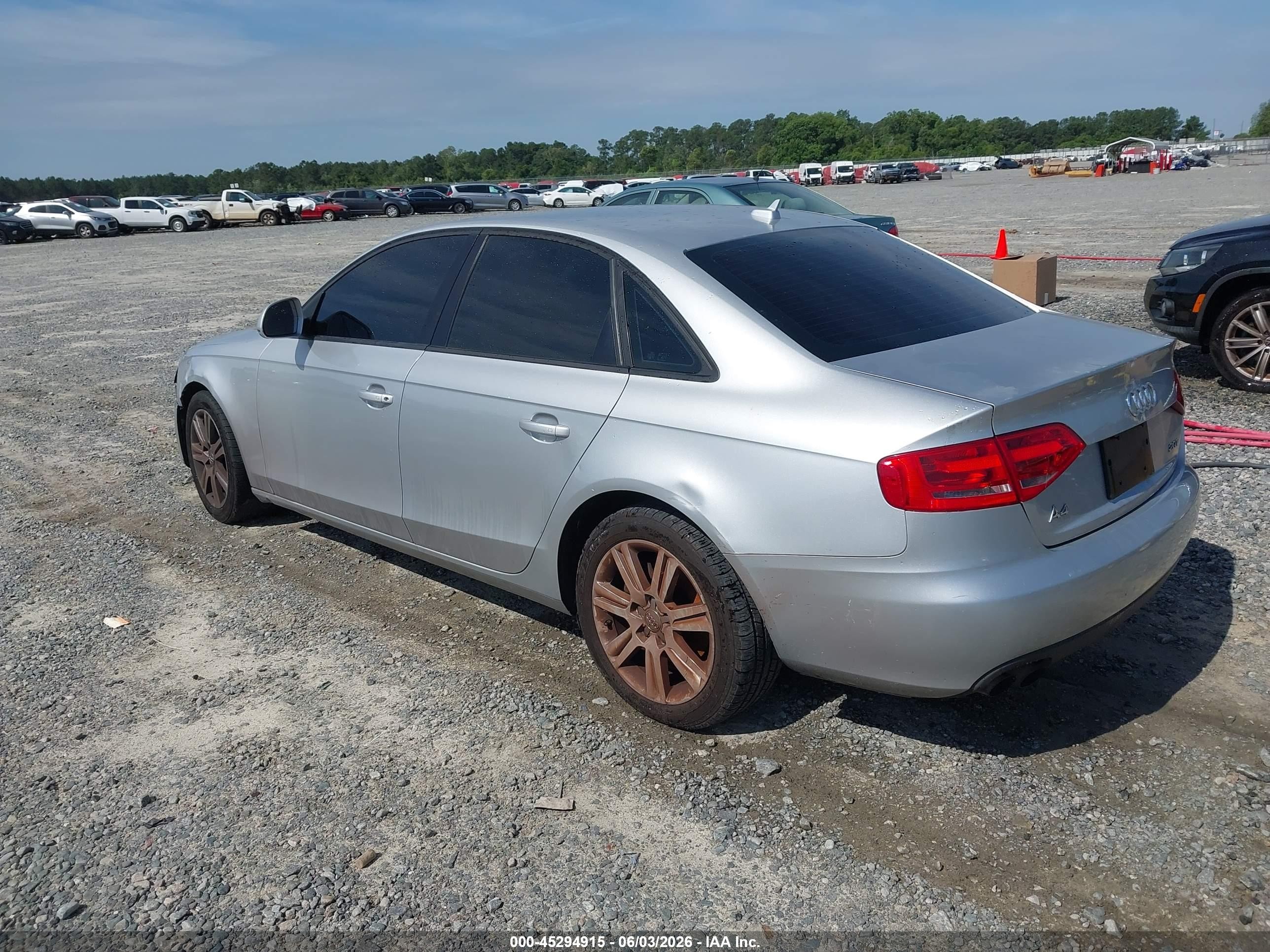 2009 Audi A4 2.0t Premium Silver vin: WAUJF78K49N060362