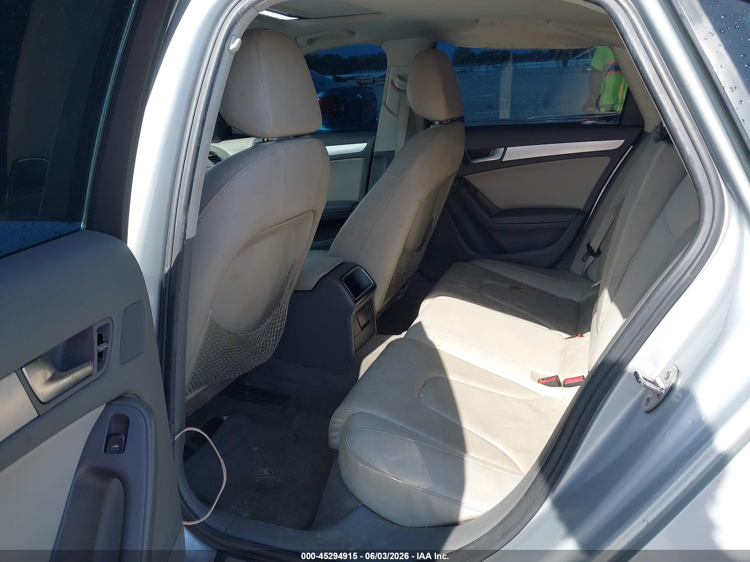 2009 Audi A4 2.0t Premium Silver vin: WAUJF78K49N060362