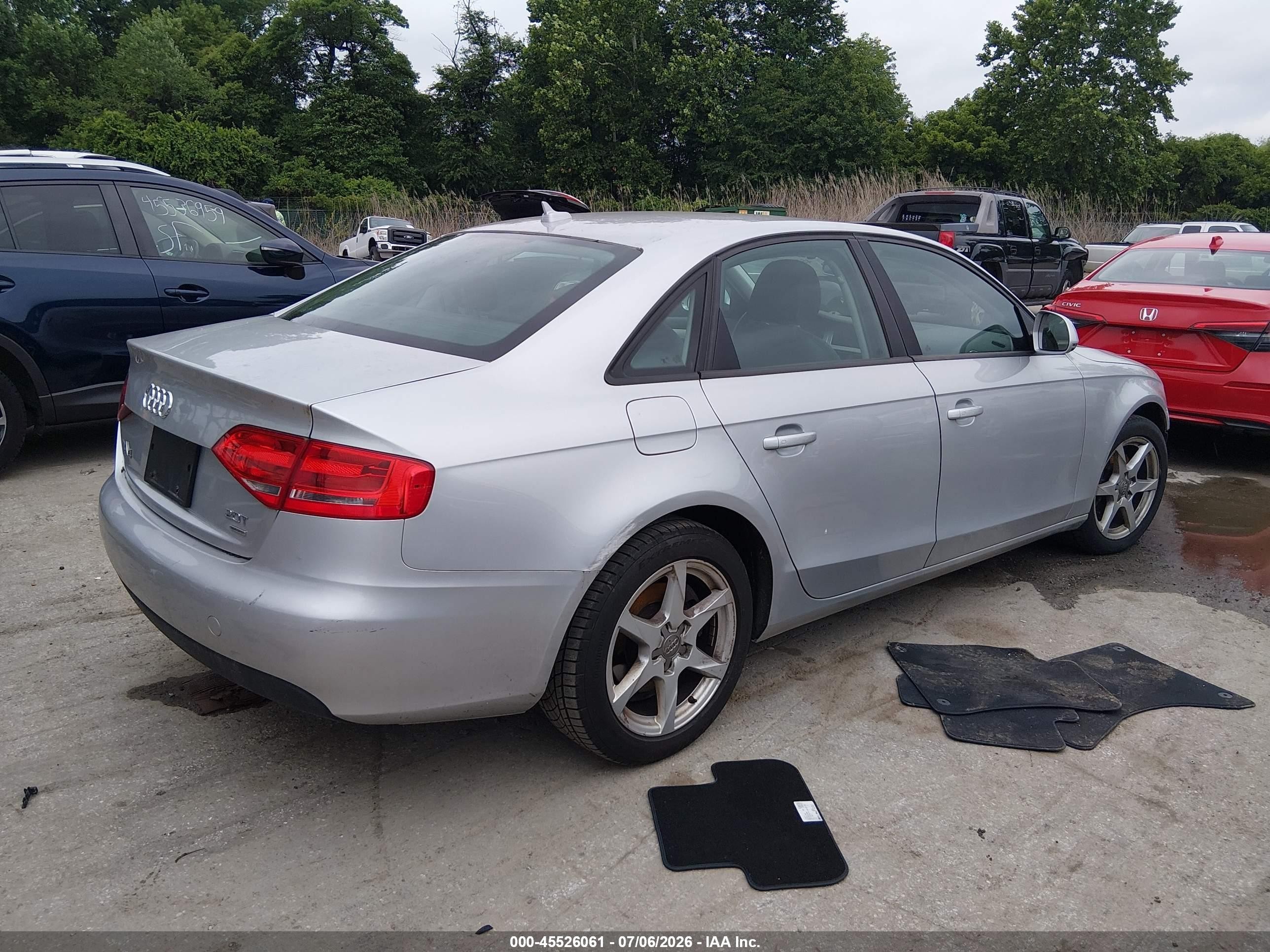 2009 Audi A4 2.0t Premium Silver vin: WAUJF78K89N046951