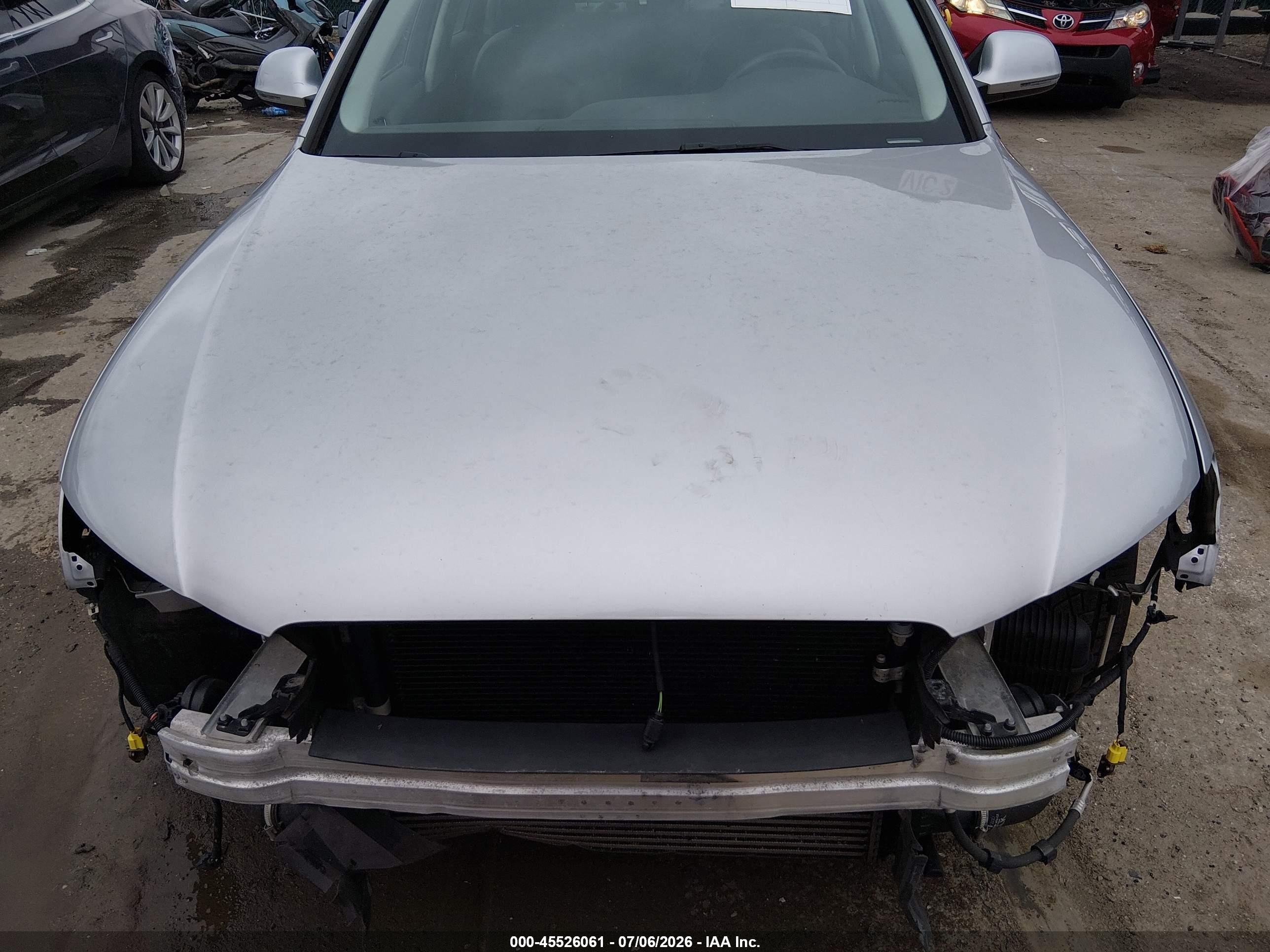 2009 Audi A4 2.0t Premium Silver vin: WAUJF78K89N046951