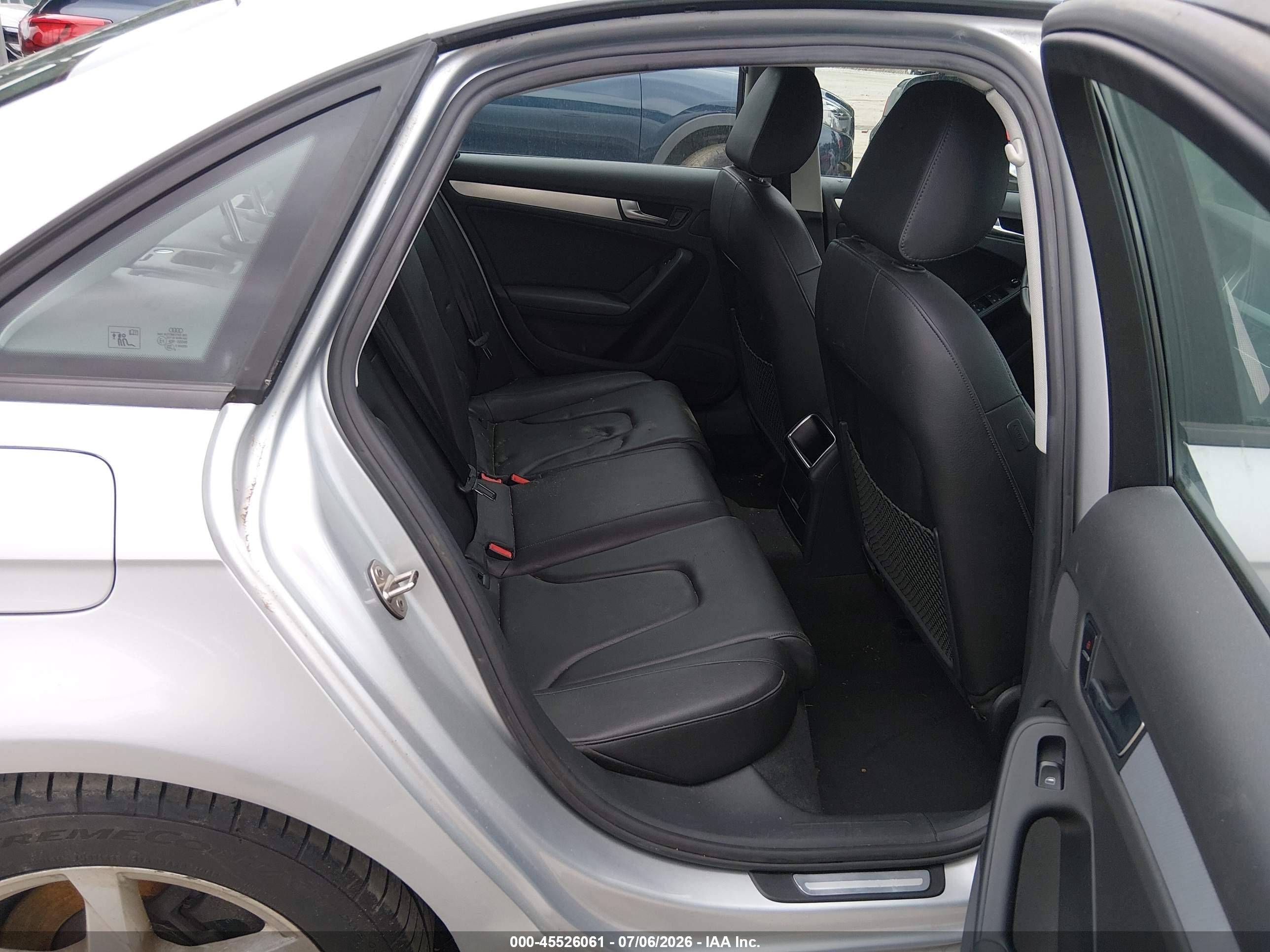 2009 Audi A4 2.0t Premium Silver vin: WAUJF78K89N046951
