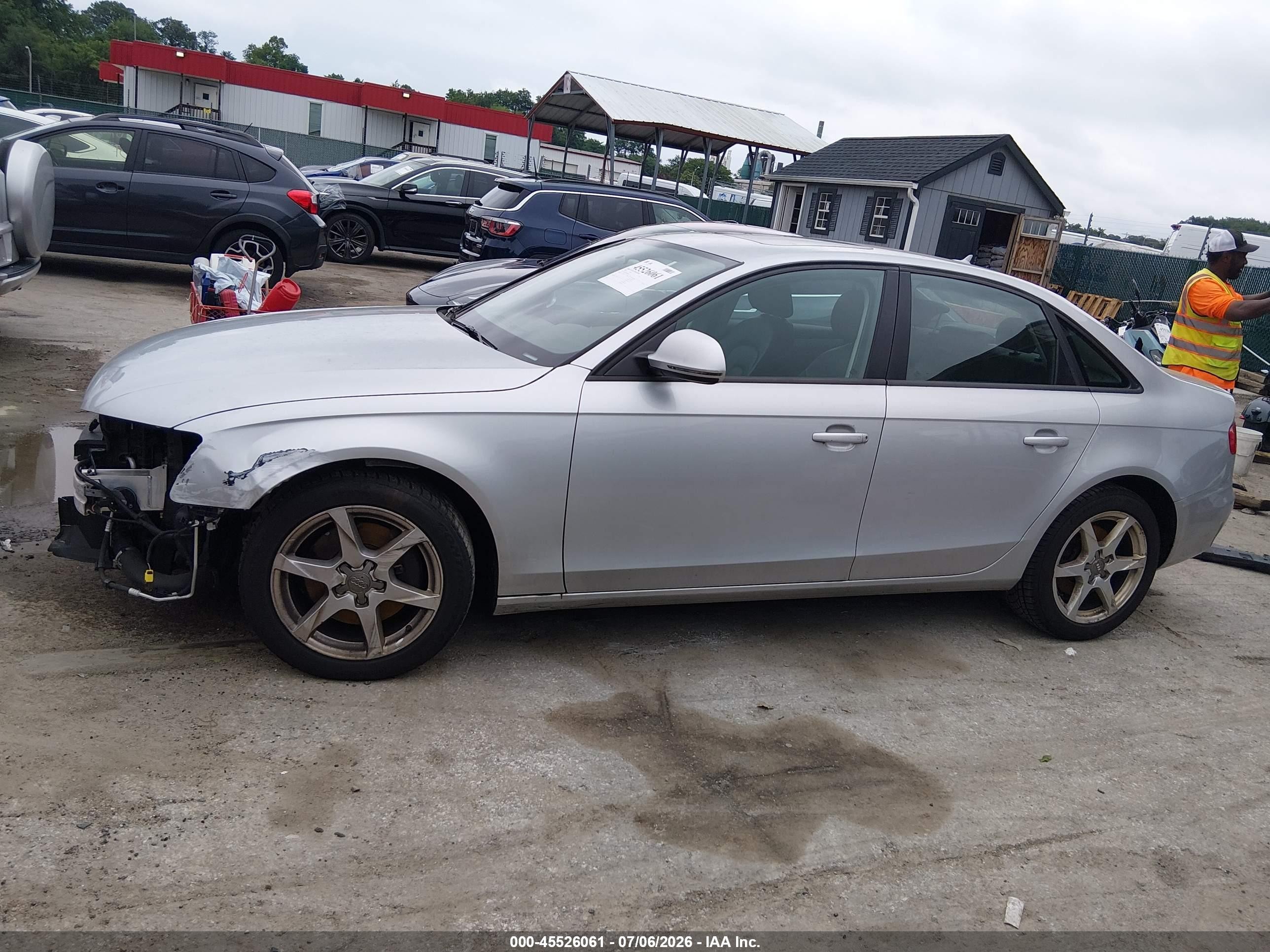 2009 Audi A4 2.0t Premium Silver vin: WAUJF78K89N046951