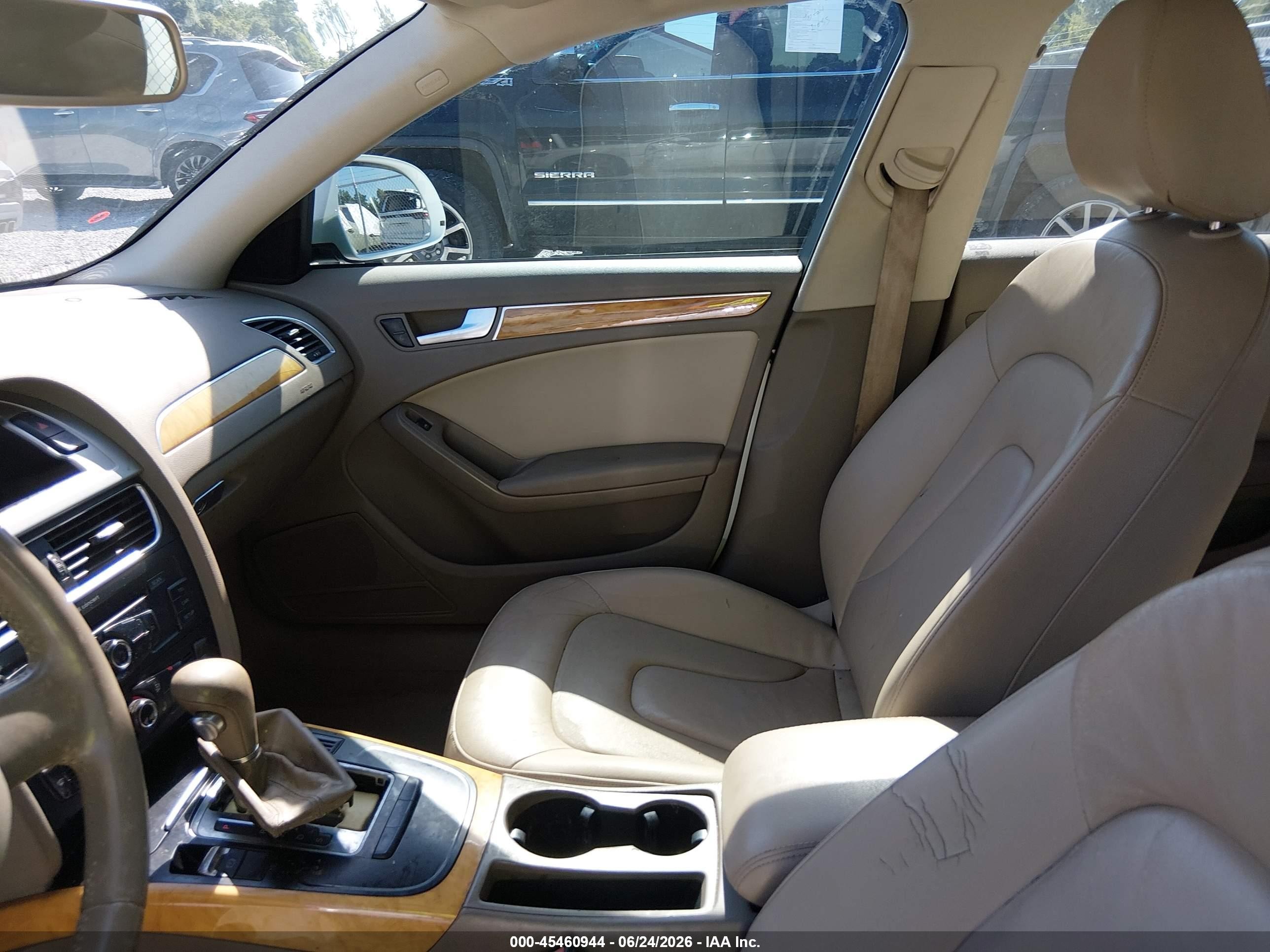 2009 Audi A4 2.0t Premium White vin: WAUJF78K89N065497