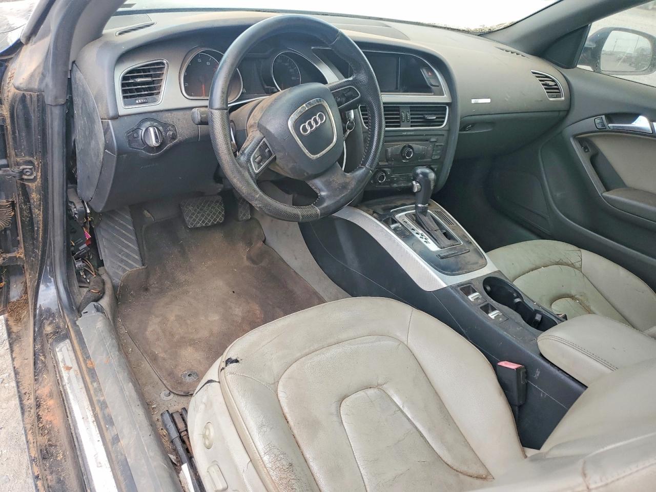 2010 Audi A5 Premium Plus Black vin: WAUJFAFH1AN007546
