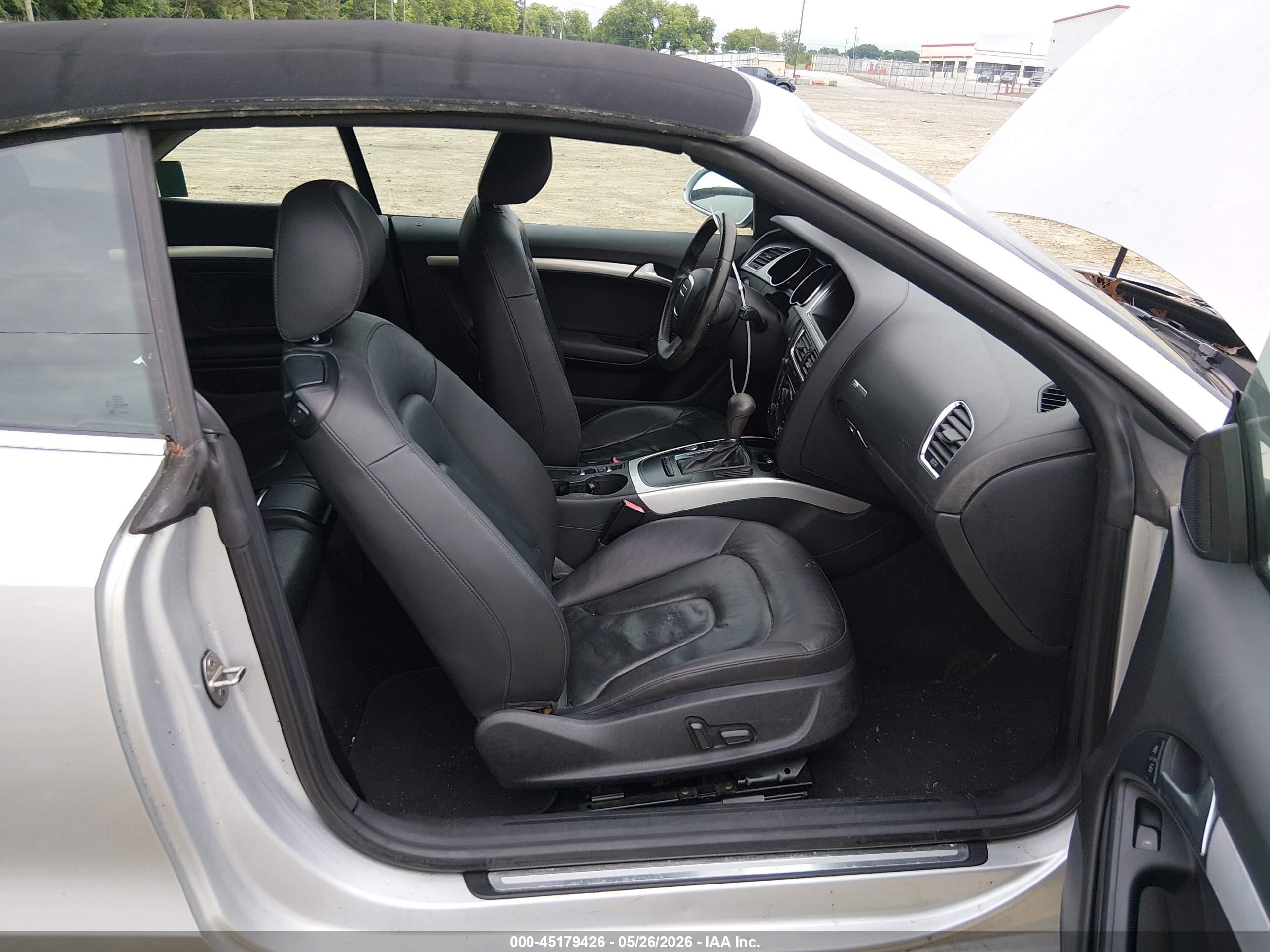 2012 Audi A5 2.0t Premium Silver vin: WAUJFAFH2CN005338