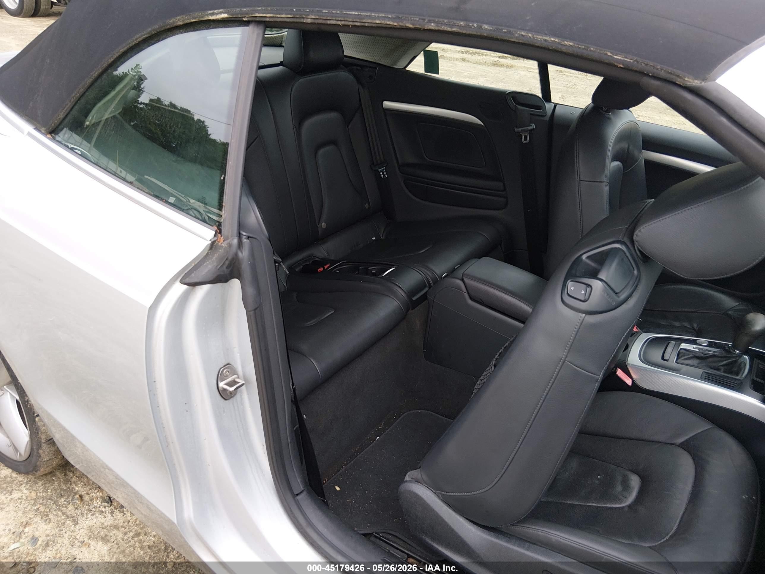 2012 Audi A5 2.0t Premium Silver vin: WAUJFAFH2CN005338