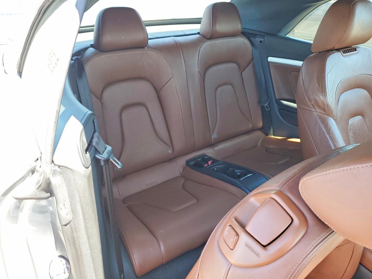 2011 Audi A5 Premium Plus Gray vin: WAUJFAFH3BN008411