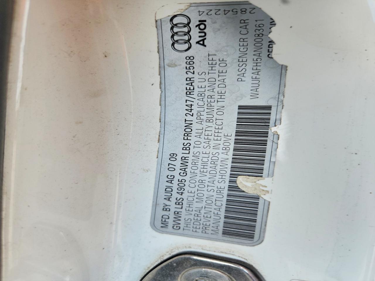 2010 Audi A5 Premium Plus White vin: WAUJFAFH5AN008361