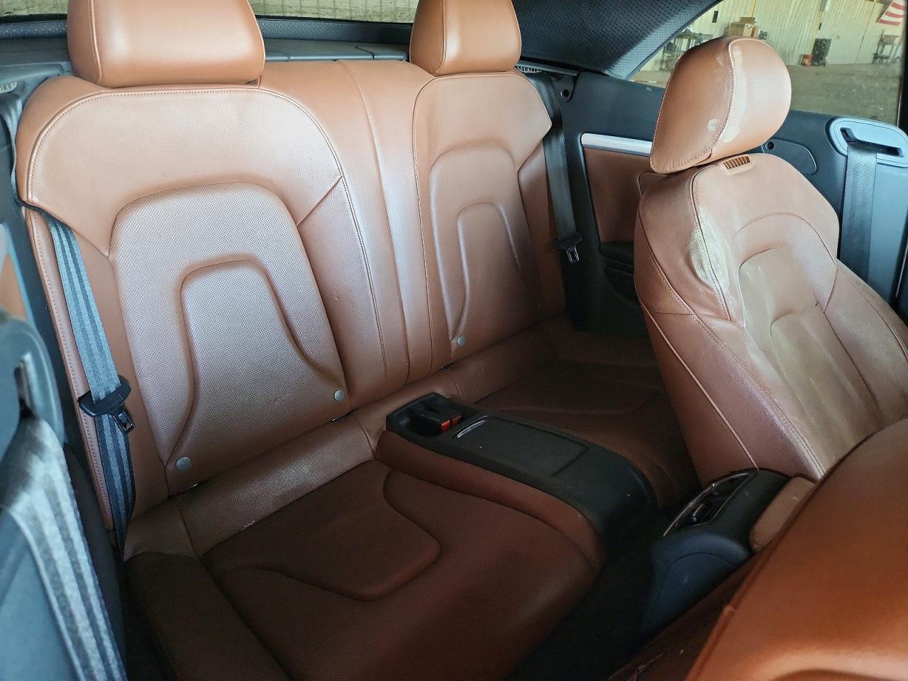 2010 Audi A5 Premium Plus Tan vin: WAUJFAFH5AN013091