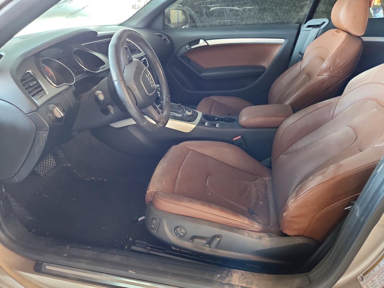 2010 Audi A5 Premium Plus Tan vin: WAUJFAFH5AN013091