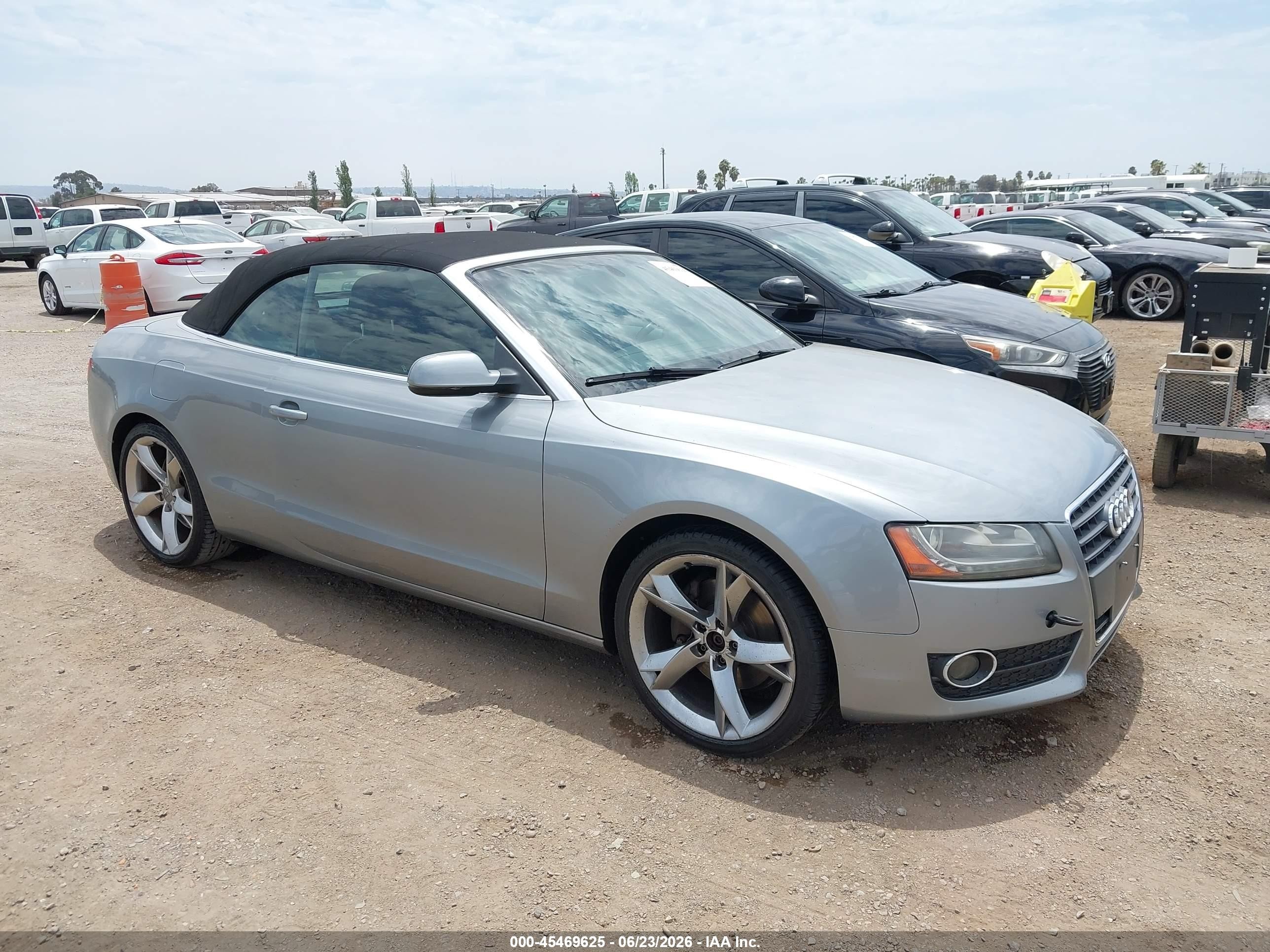 2011 Audi A5 2.0t Premium Gray vin: WAUJFAFH6BN009908