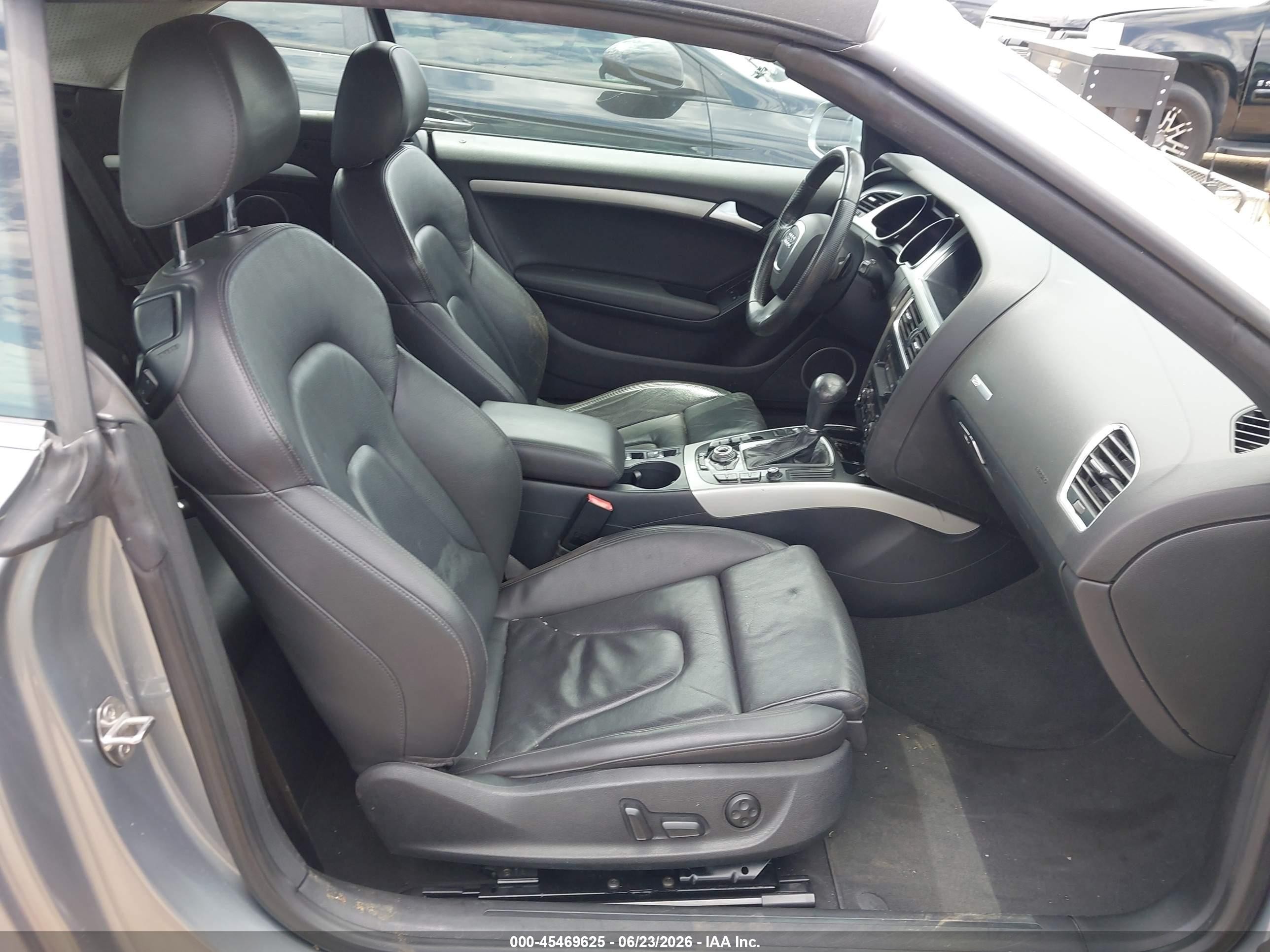 2011 Audi A5 2.0t Premium Gray vin: WAUJFAFH6BN009908
