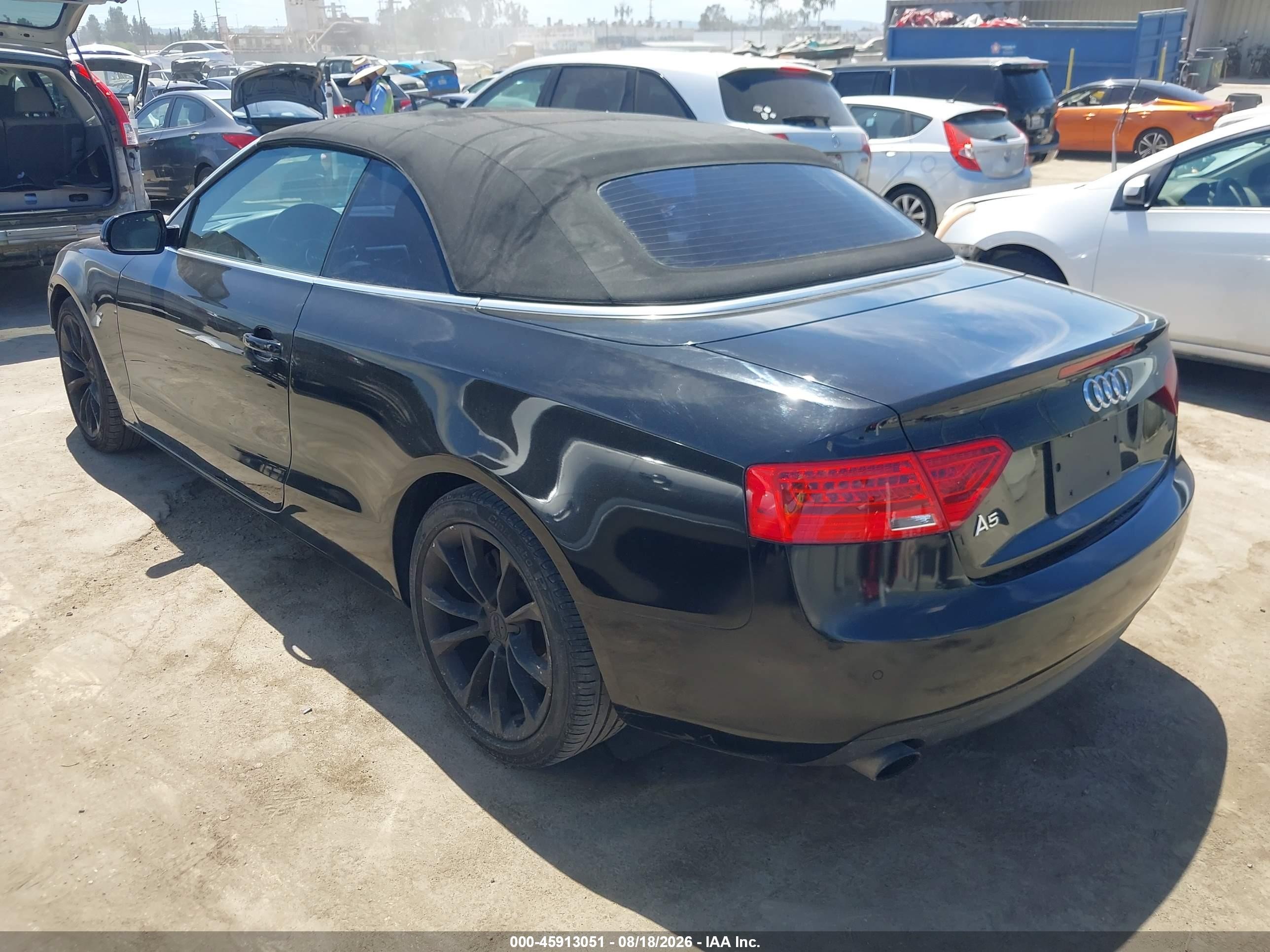 2014 Audi A5 2.0t Premium Черный vin: WAUJFAFH6EN003787
