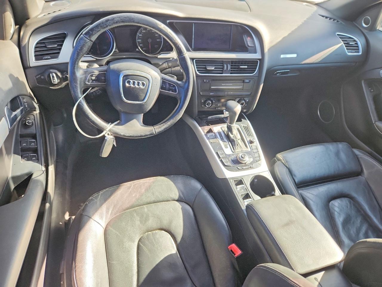 2011 Audi A5 Premium Plus Silver vin: WAUJFAFH8BN012129