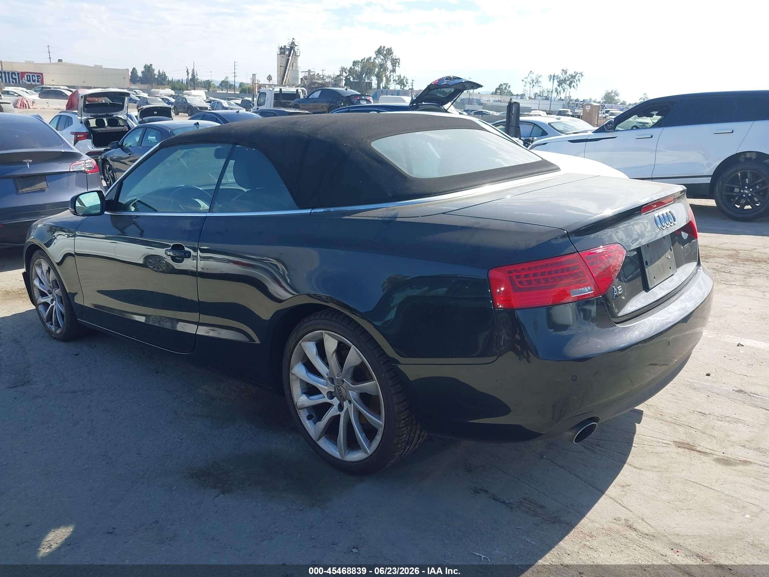 2014 Audi A5 2.0t Premium Black vin: WAUJFAFH9EN005310