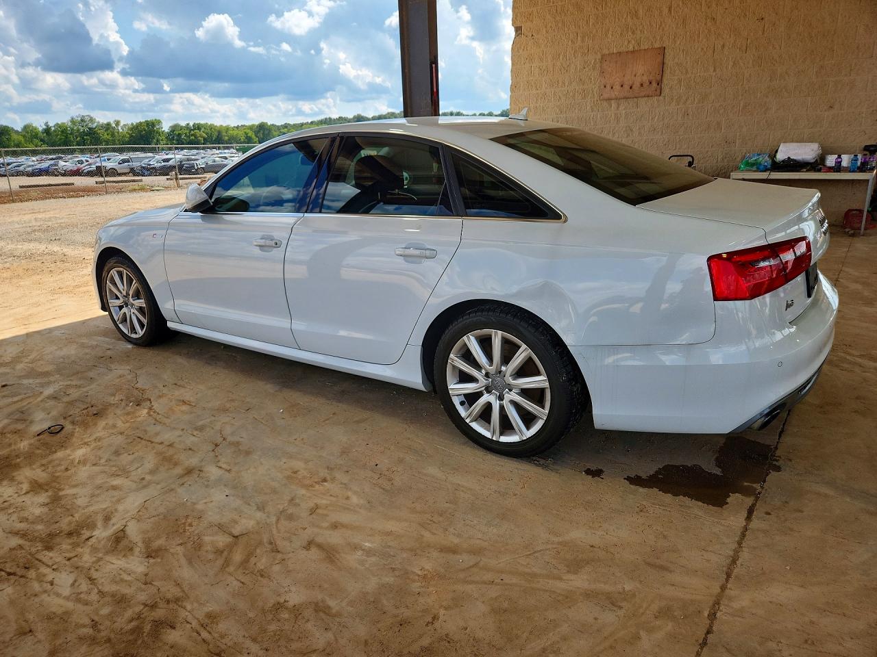 2013 Audi A6 Prestige White vin: WAUJGAFCXDN010080