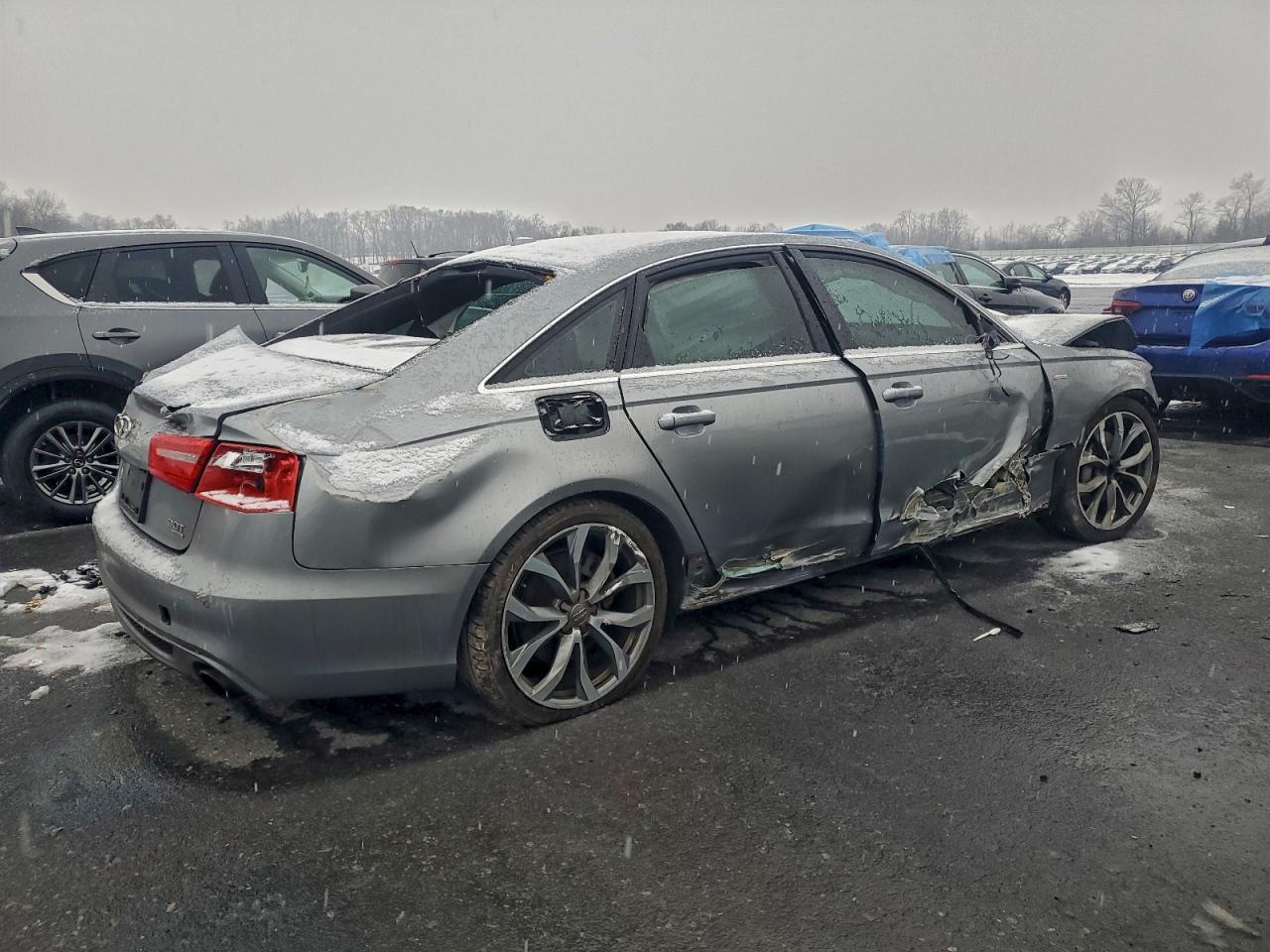 2013 Audi A6 Prestig Silver vin: WAUJGAFCXDN105805
