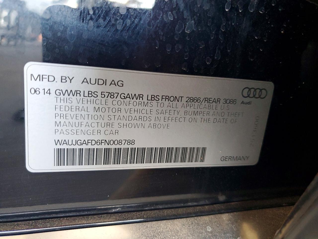 2015 Audi A8 Quattro Черный vin: WAUJGAFD6FN008788