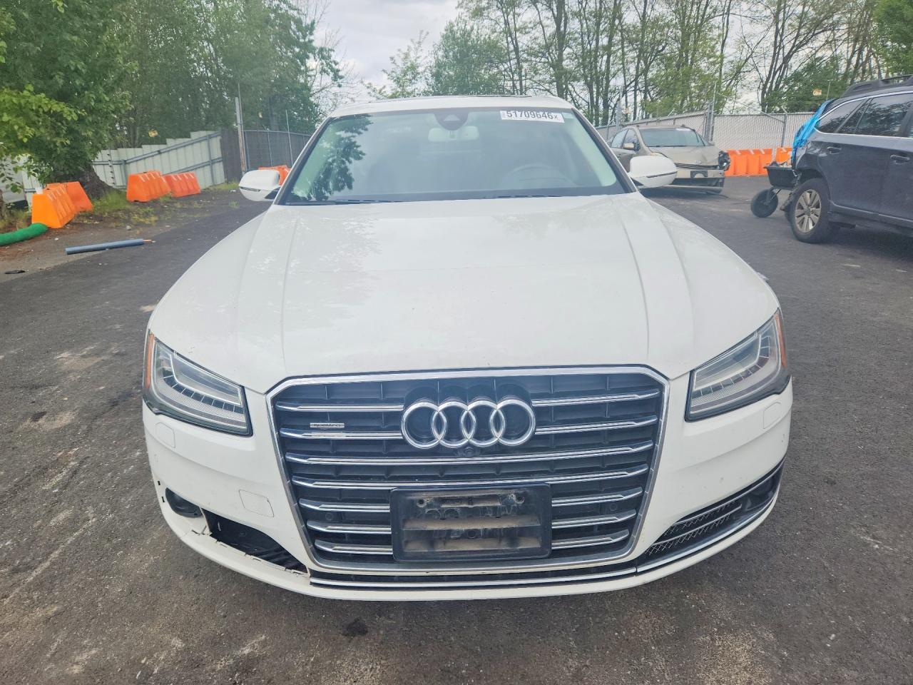 2015 Audi A8 Quattro White vin: WAUJGAFD8FN019937