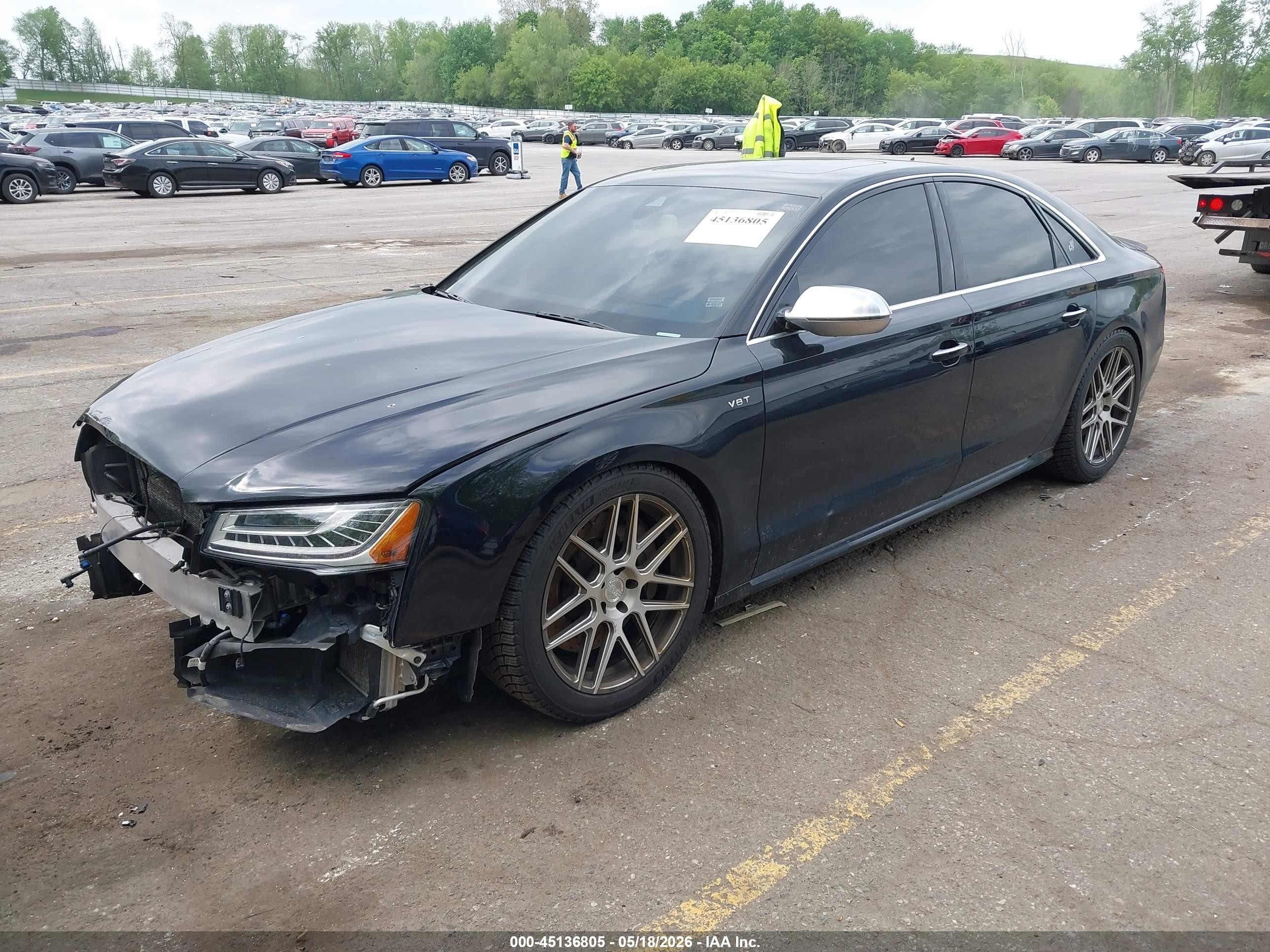 2015 Audi S8 4.0t Черный vin: WAUK2AFD0FN015397