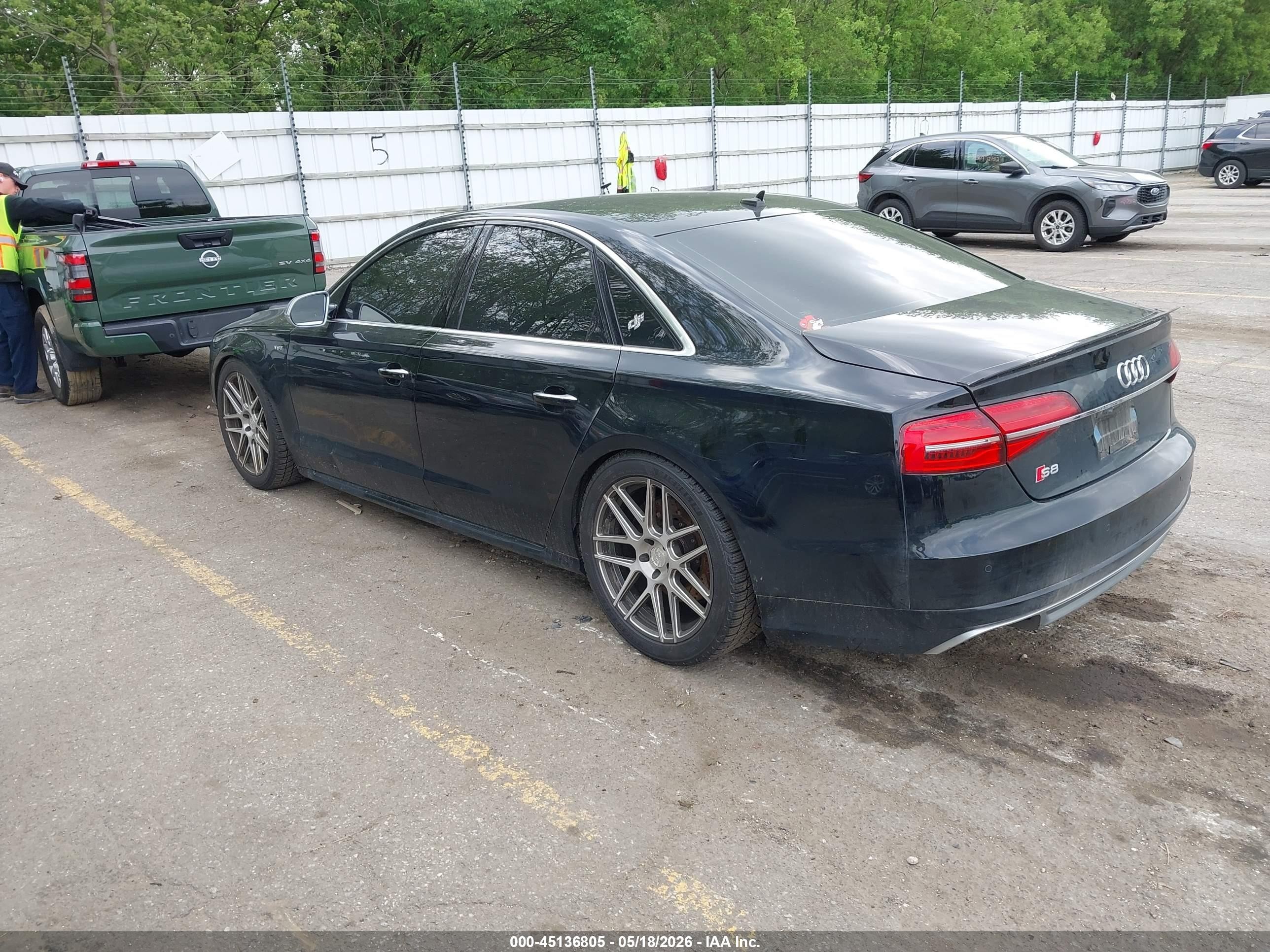 2015 Audi S8 4.0t Черный vin: WAUK2AFD0FN015397