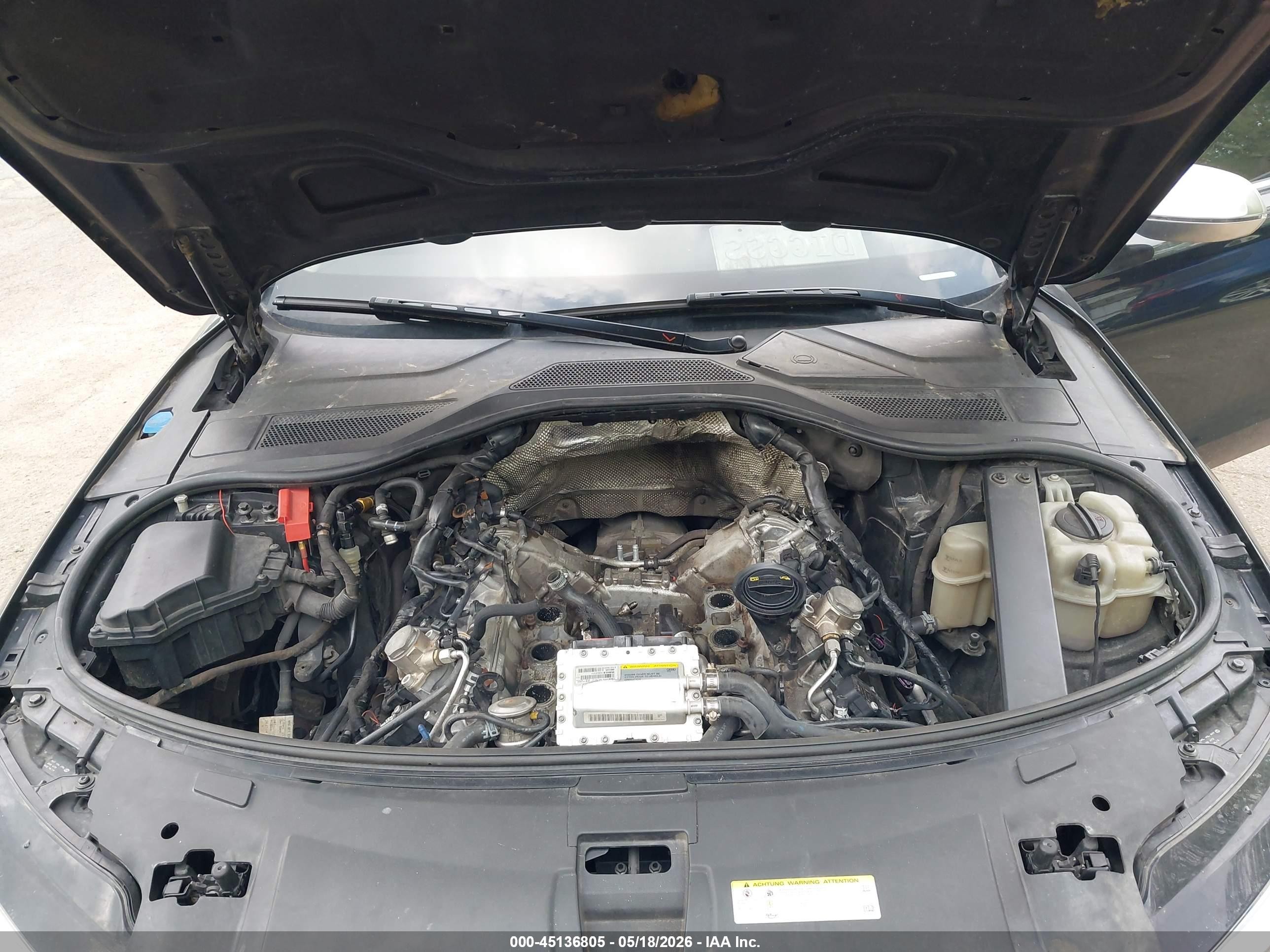 2015 Audi S8 4.0t Черный vin: WAUK2AFD0FN015397