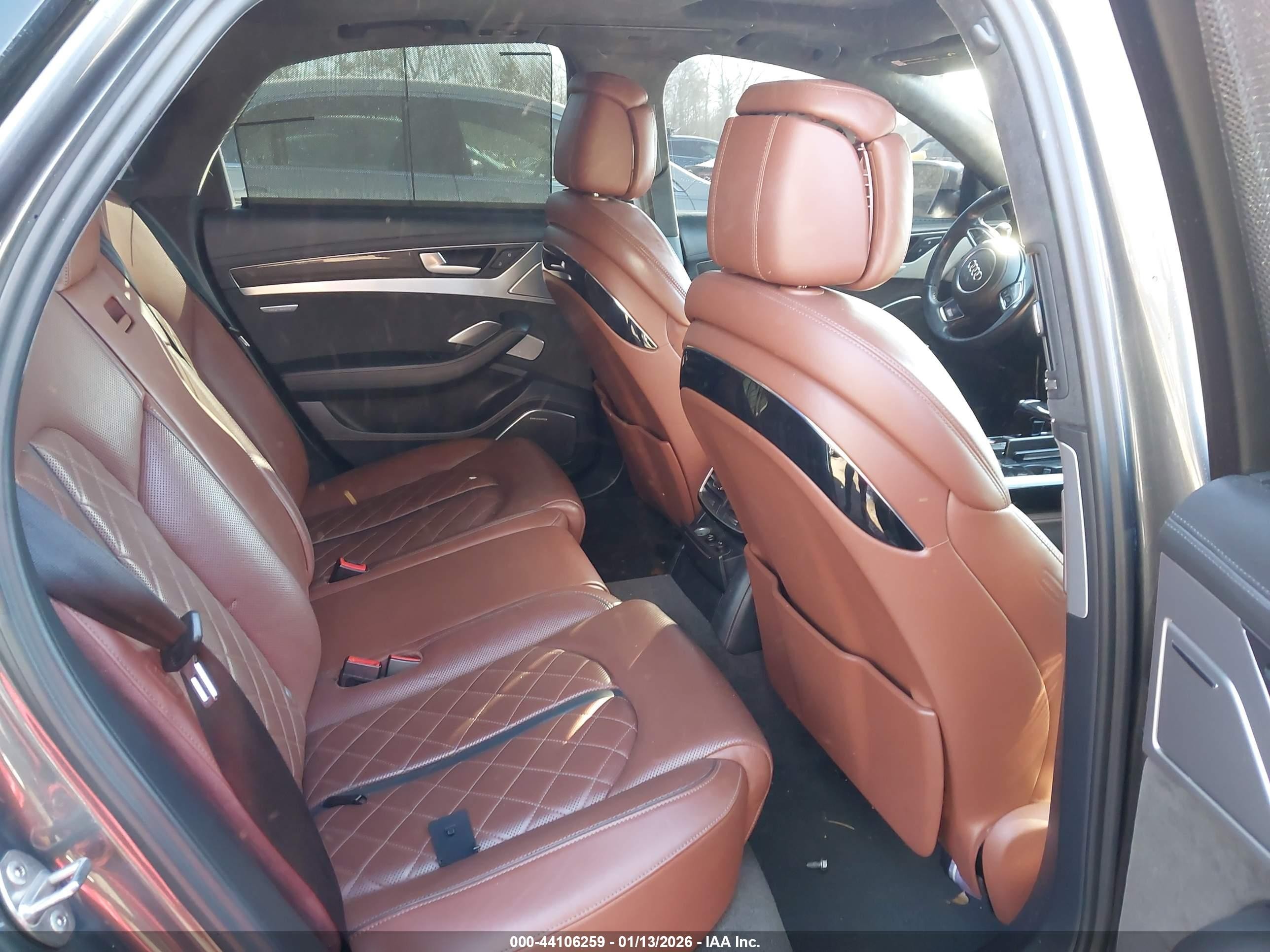 2015 Audi S8 4.0t Gray vin: WAUK2AFD9FN008271
