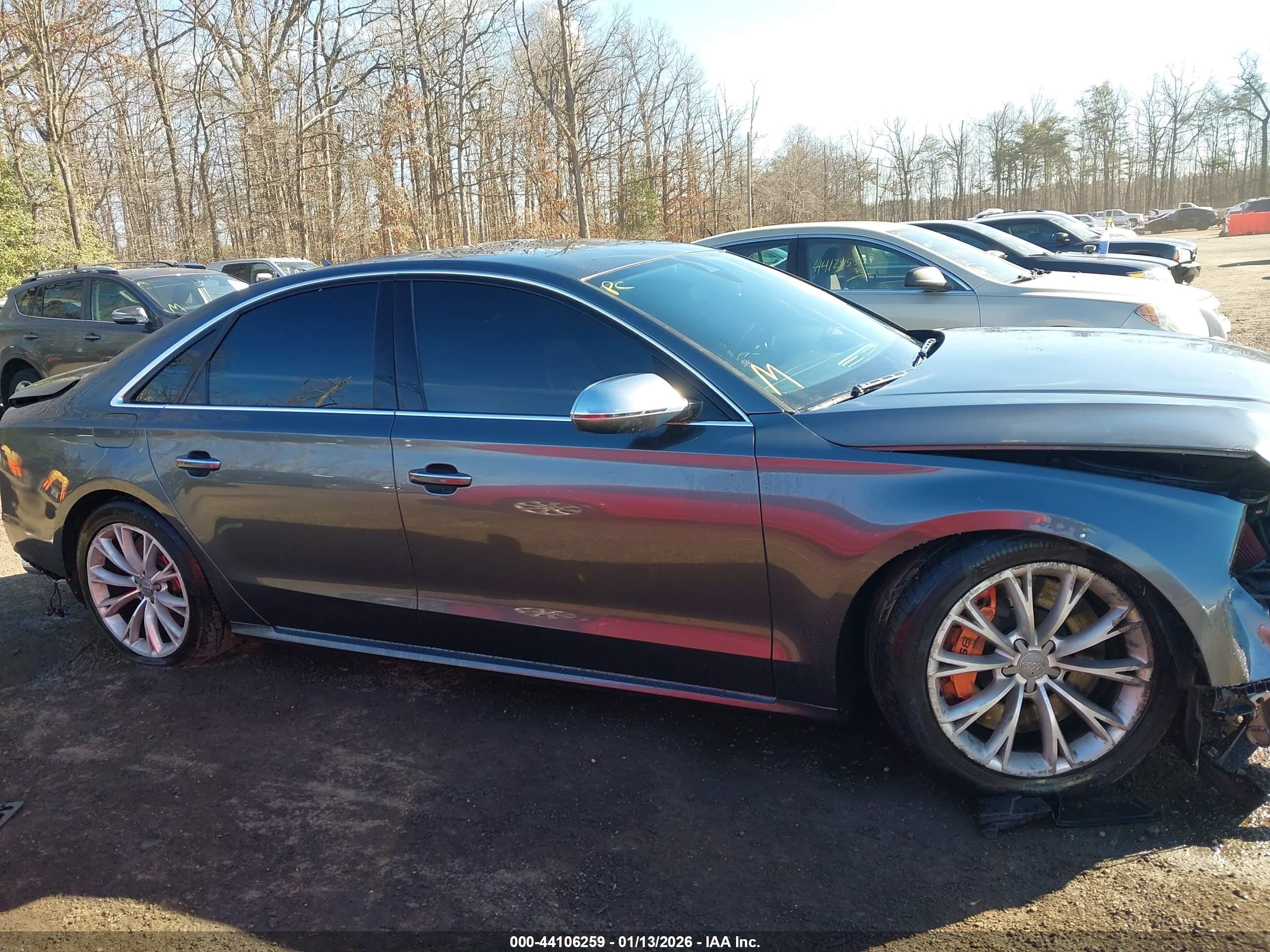 2015 Audi S8 4.0t Gray vin: WAUK2AFD9FN008271