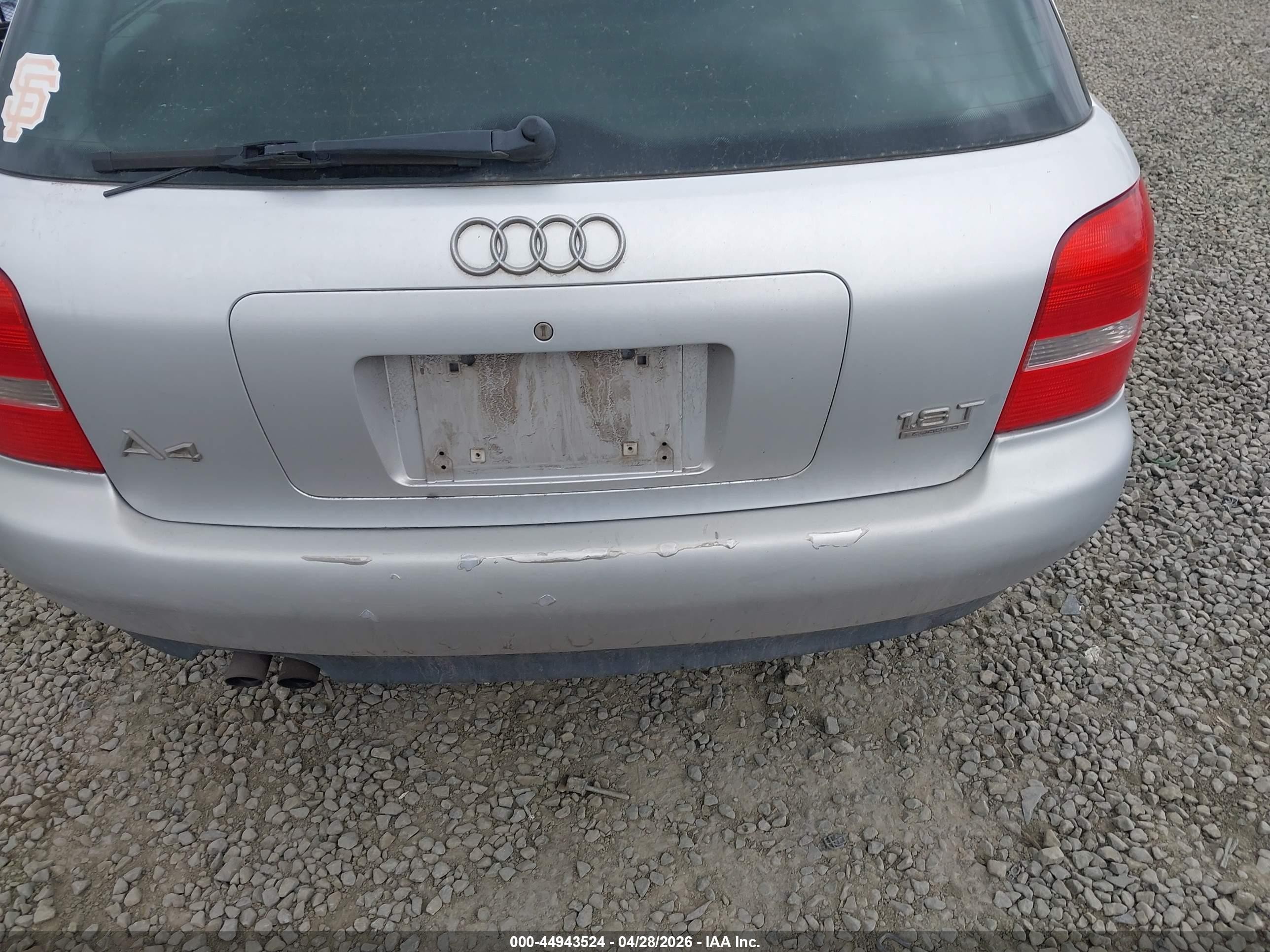 2000 Audi A4 1.8t Avant/1.8t Avant (m5) Серебряный vin: WAUKC28D7YA039304