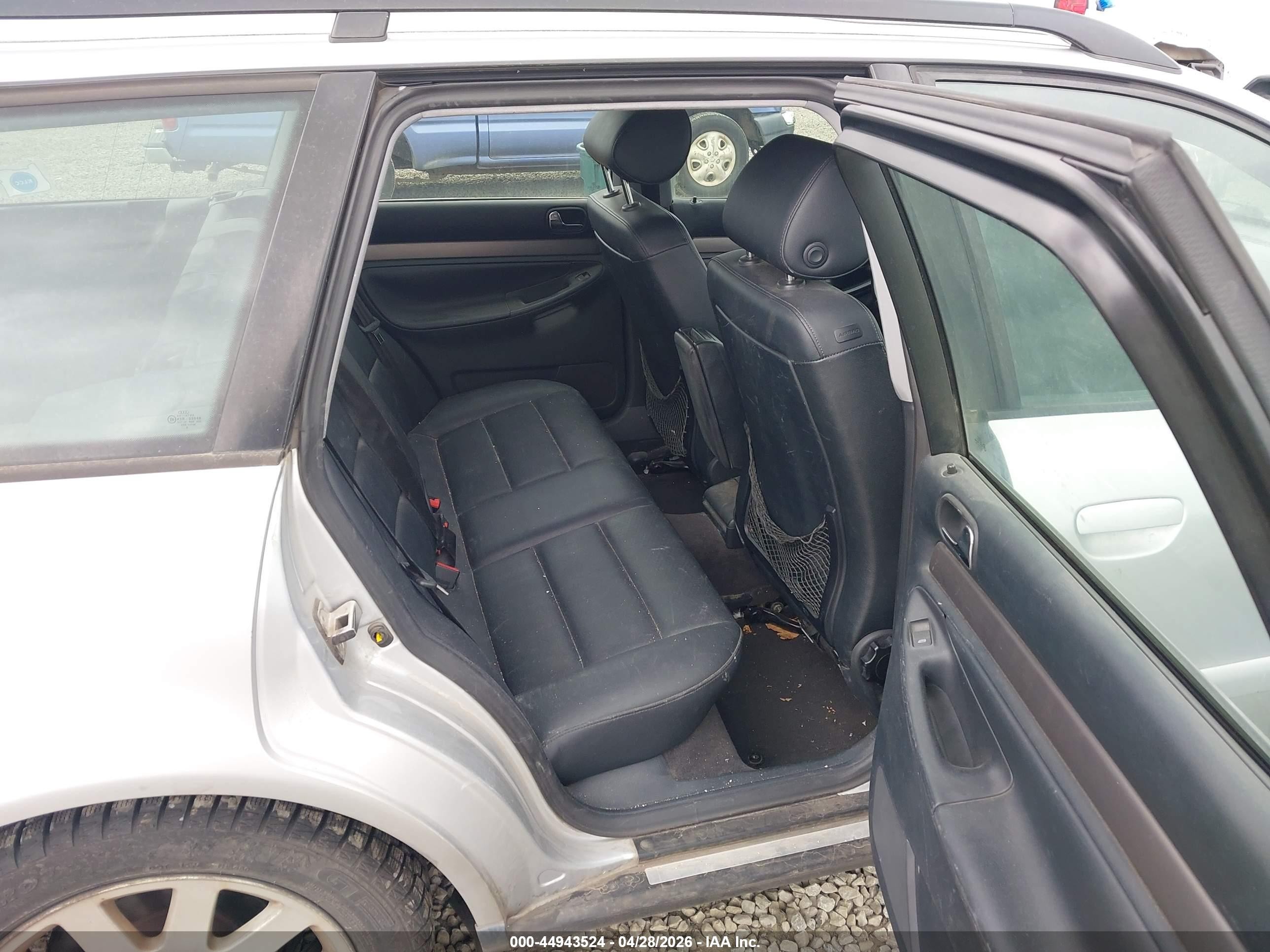 2000 Audi A4 1.8t Avant/1.8t Avant (m5) Серебряный vin: WAUKC28D7YA039304