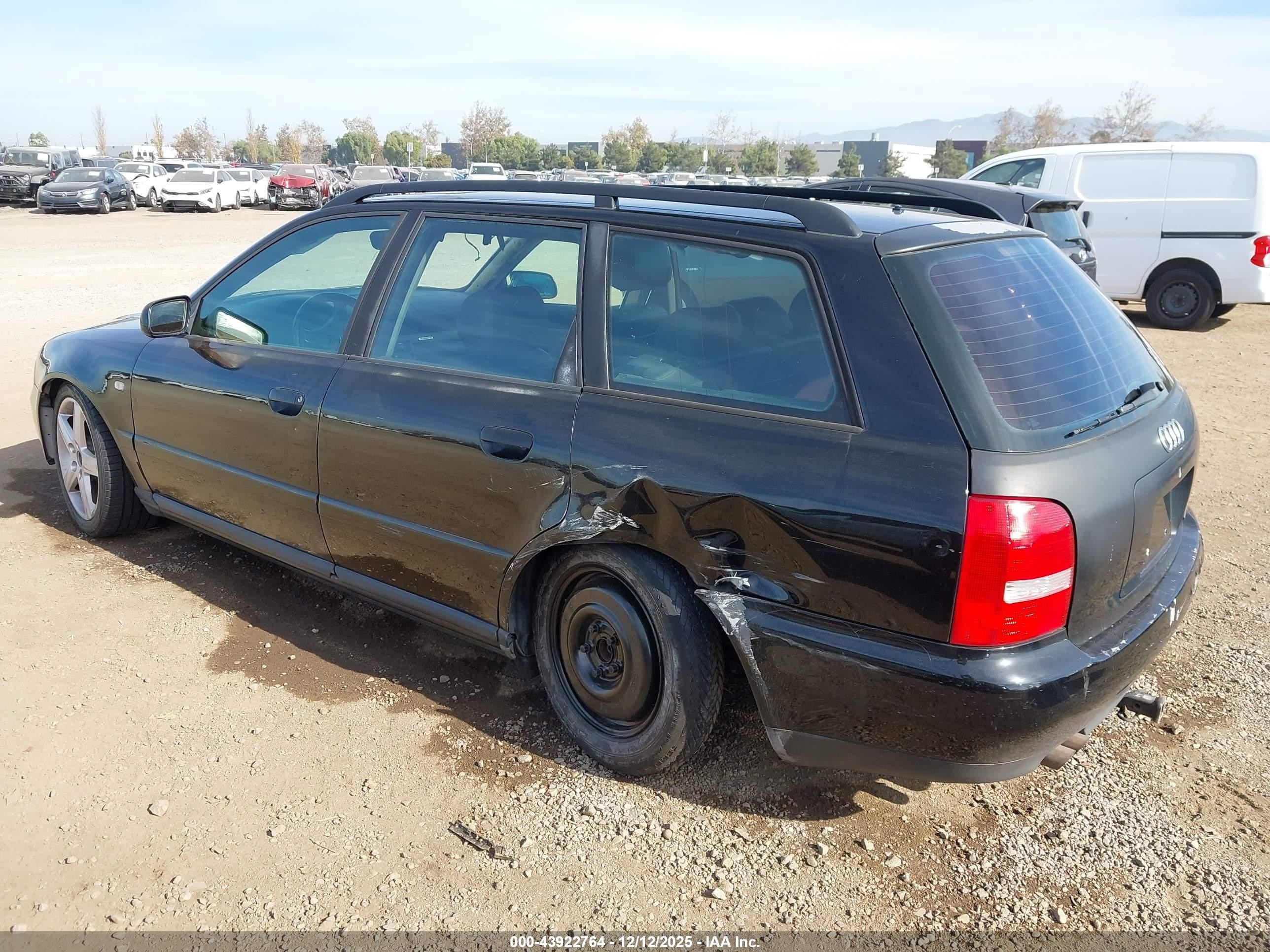 2000 Audi A4 1.8t Avant Black vin: WAUKC68D6YA149560