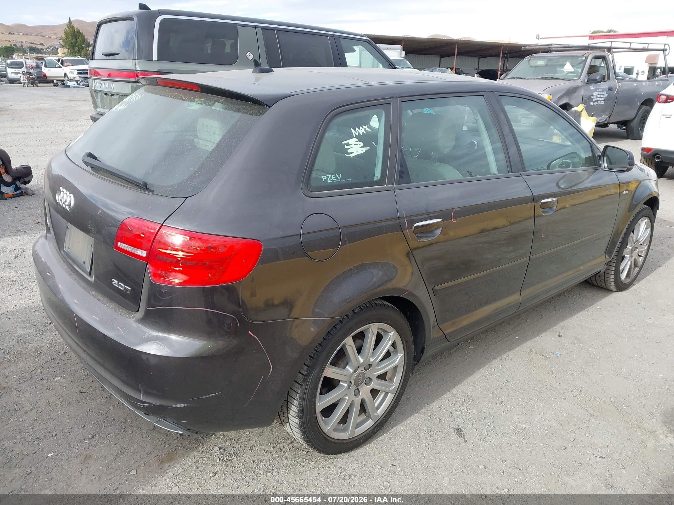 2013 Audi A3 2.0t Premium Black vin: WAUKEAFM5DA027735