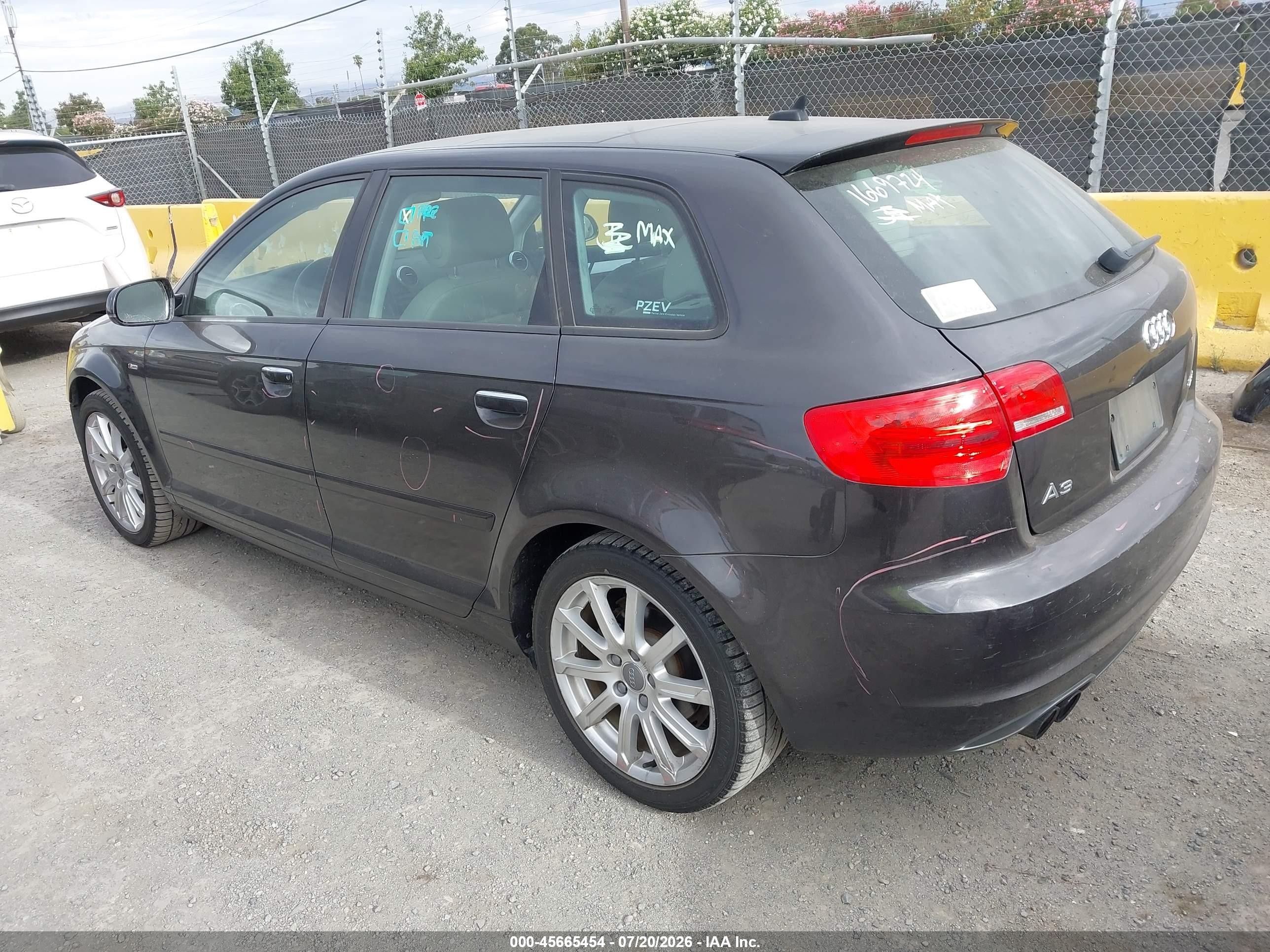 2013 Audi A3 2.0t Premium Black vin: WAUKEAFM5DA027735