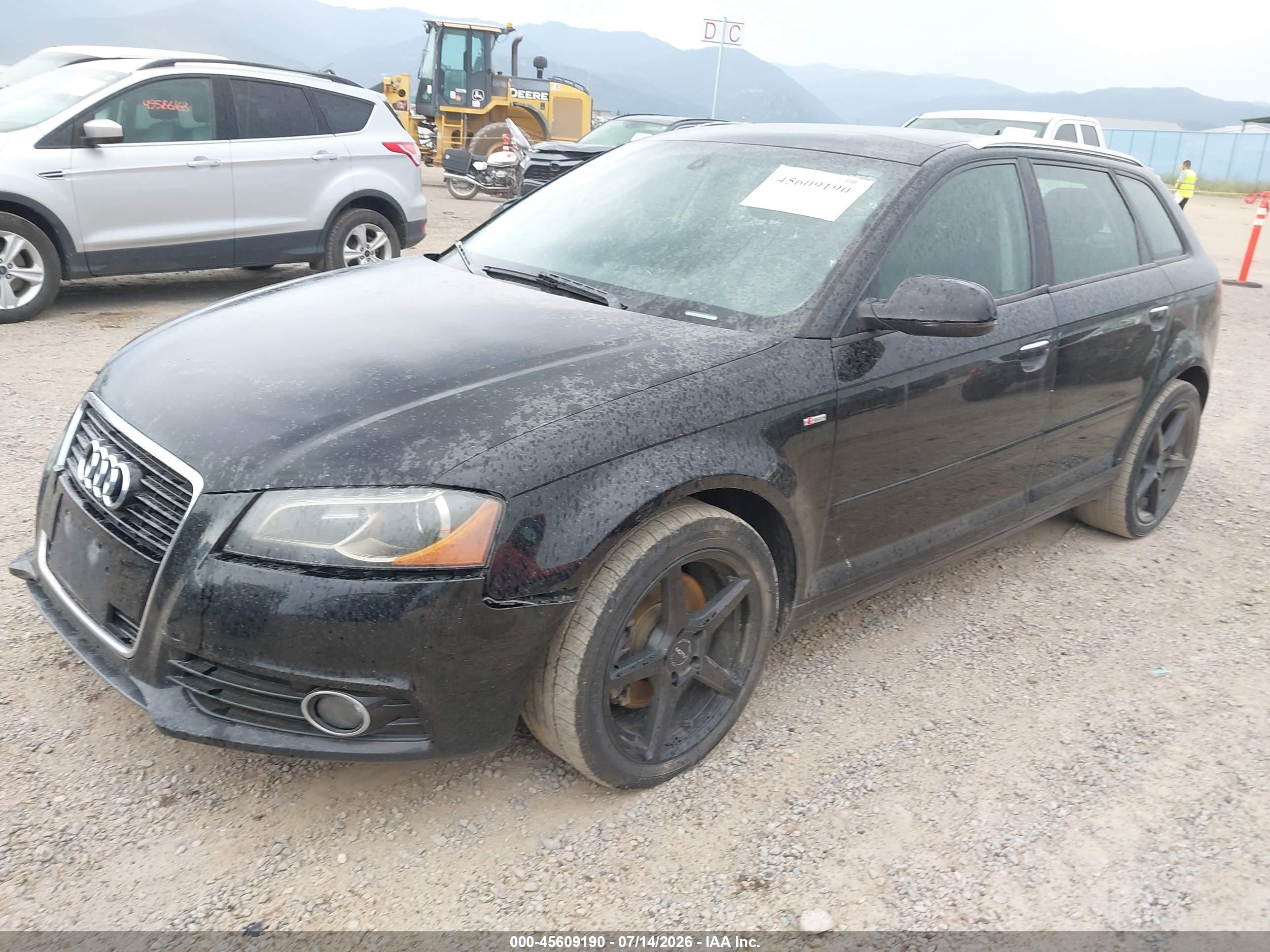 2012 Audi A3 2.0t Premium Plus Черный vin: WAUKEAFM7CA029422