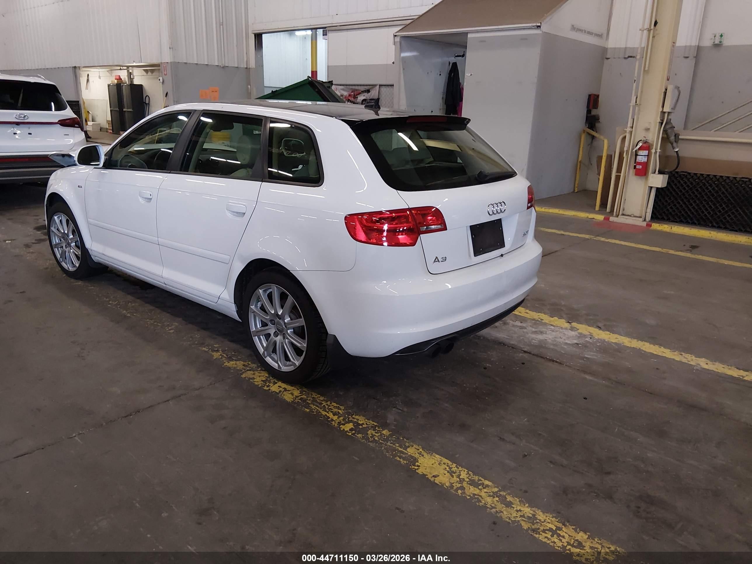 2010 Audi A3 2.0t Premium White vin: WAUKEBFM6AA168556