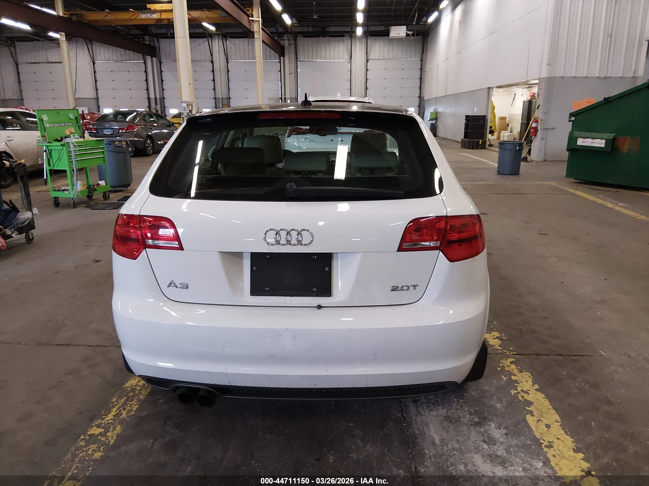 2010 Audi A3 2.0t Premium White vin: WAUKEBFM6AA168556