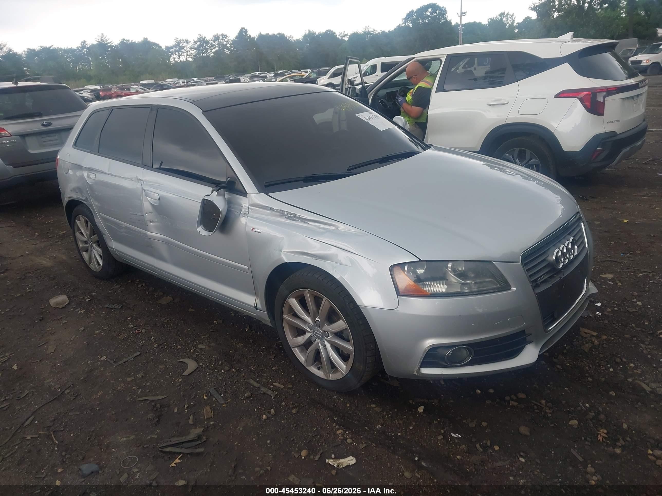 2009 Audi A3 2.0t Silver vin: WAUKF78P89A015013