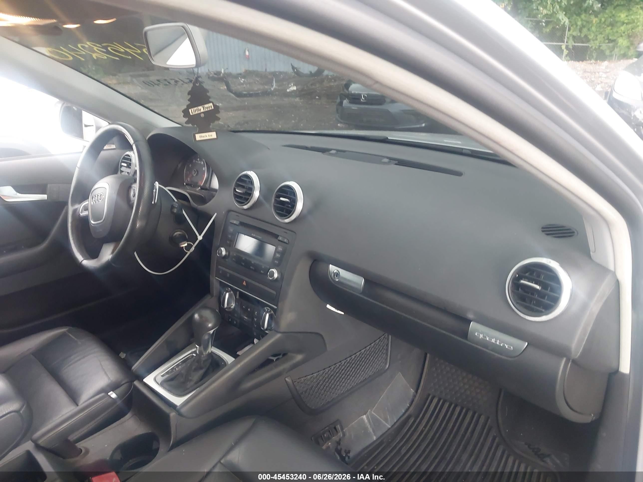 2009 Audi A3 2.0t Silver vin: WAUKF78P89A015013
