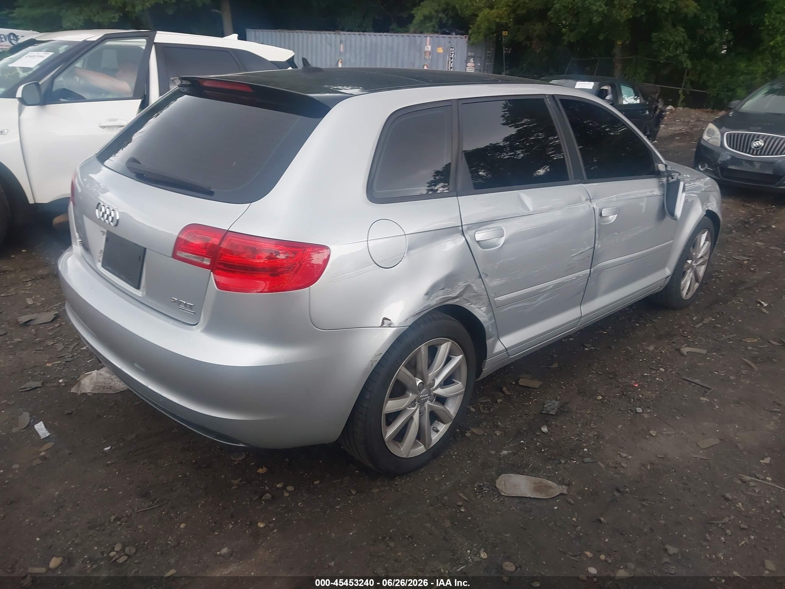 2009 Audi A3 2.0t Silver vin: WAUKF78P89A015013