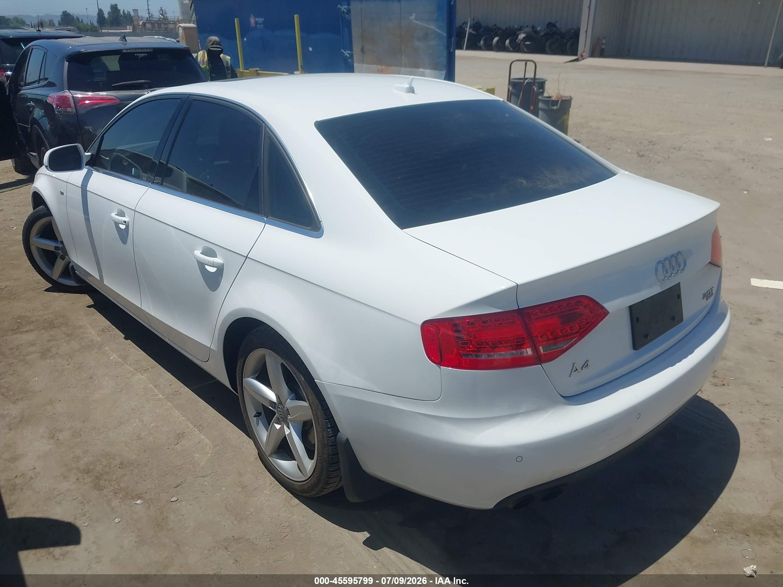 2012 Audi A4 2.0t Premium Plus White vin: WAUKFCFL2CN014383