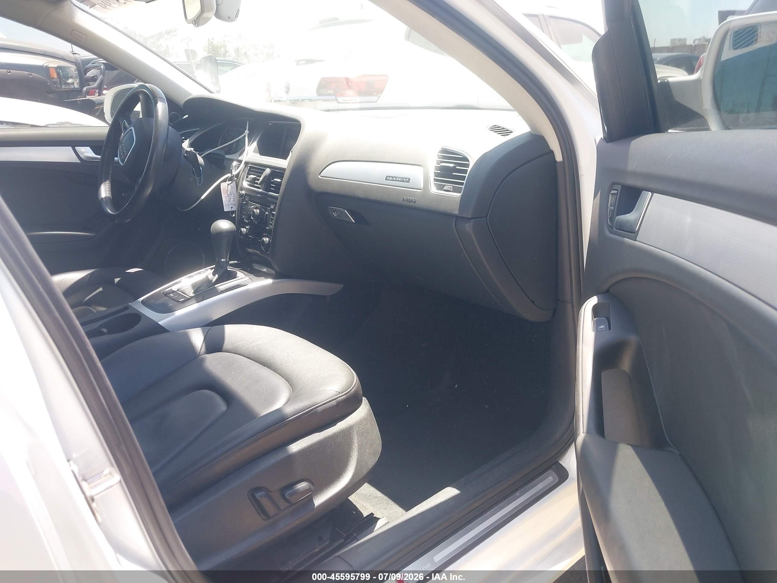 2012 Audi A4 2.0t Premium Plus White vin: WAUKFCFL2CN014383