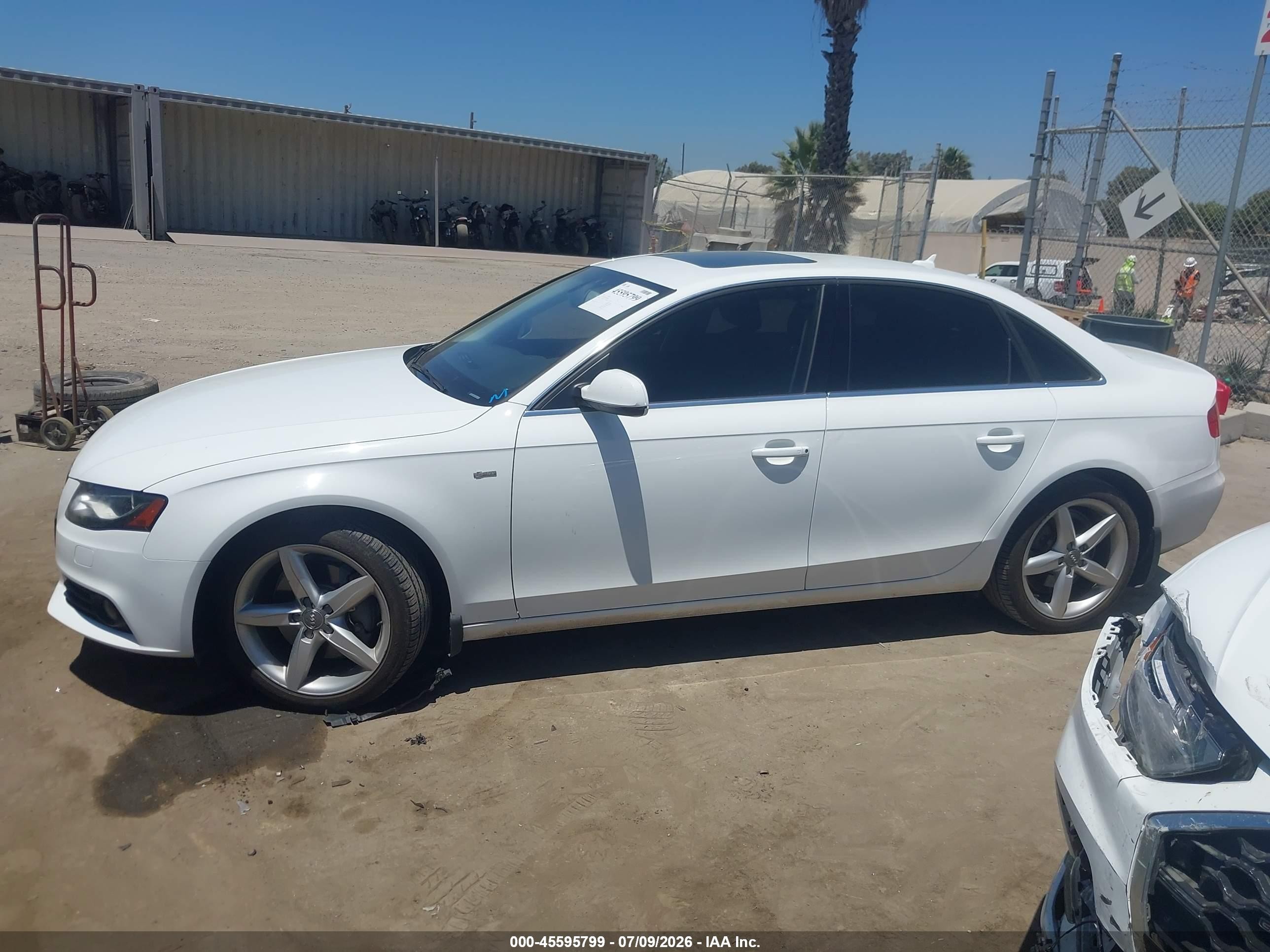2012 Audi A4 2.0t Premium Plus White vin: WAUKFCFL2CN014383