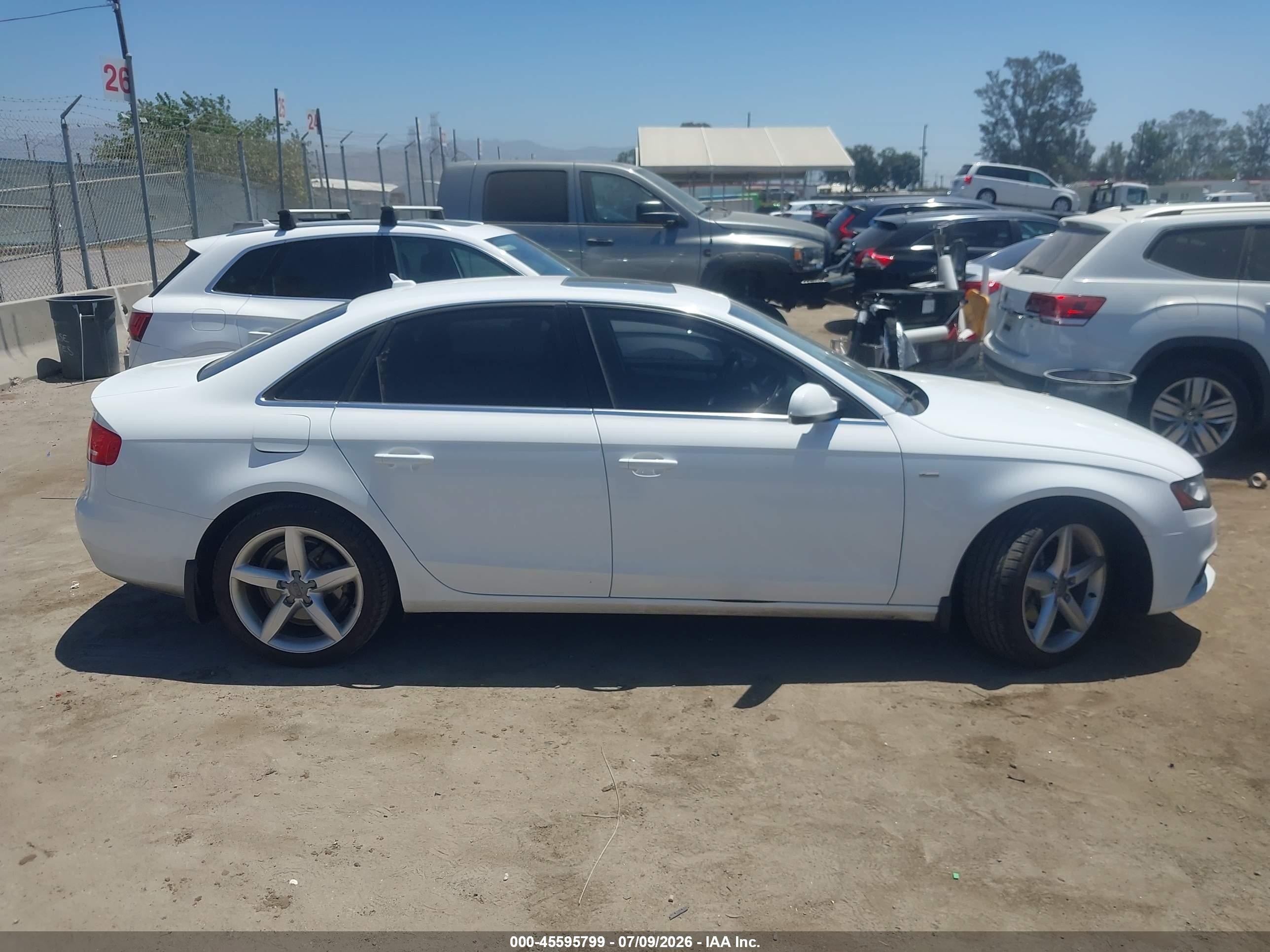 2012 Audi A4 2.0t Premium Plus White vin: WAUKFCFL2CN014383