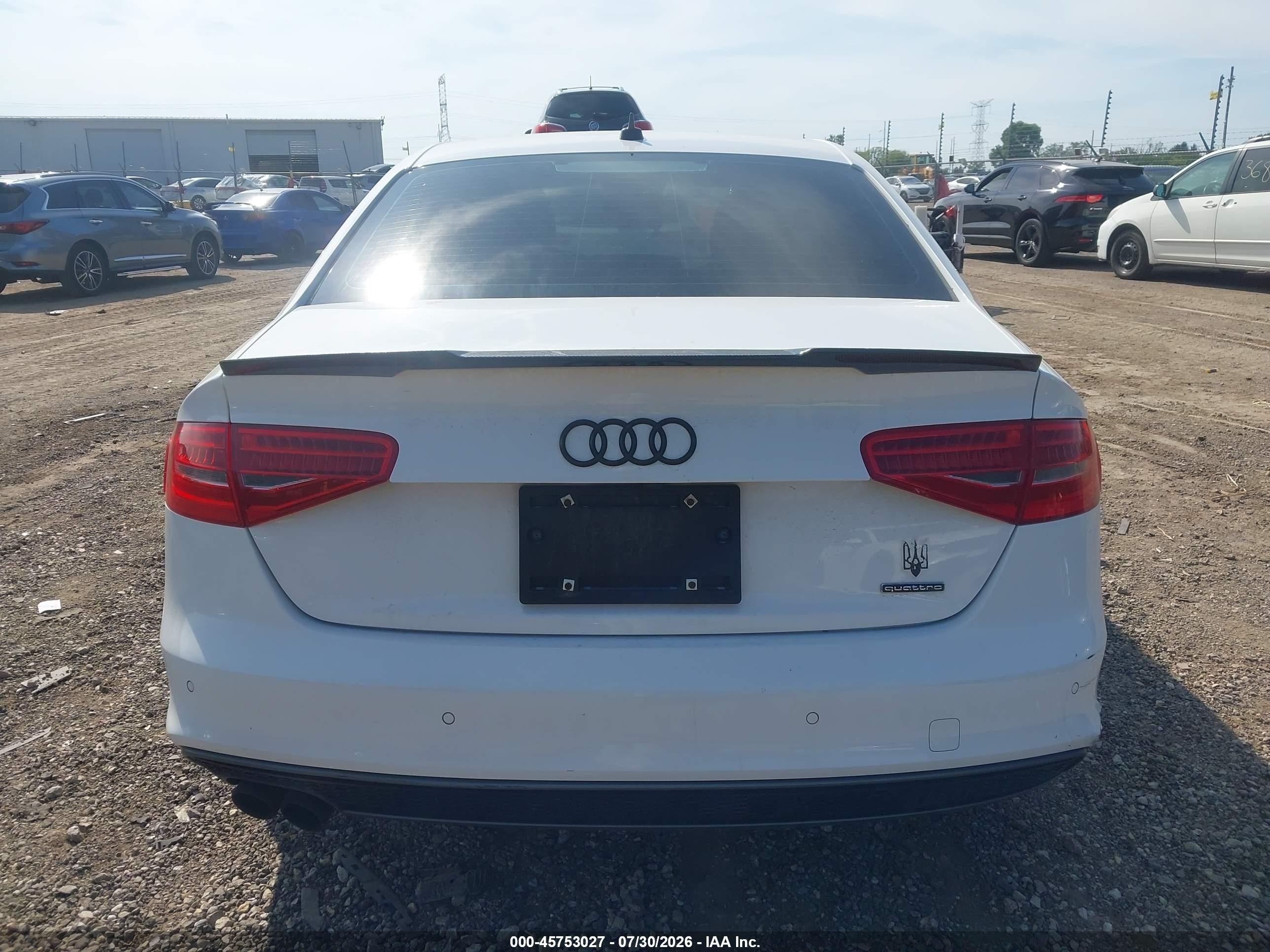 2015 Audi A4 2.0t Premium White vin: WAUKFCFL6FN027688
