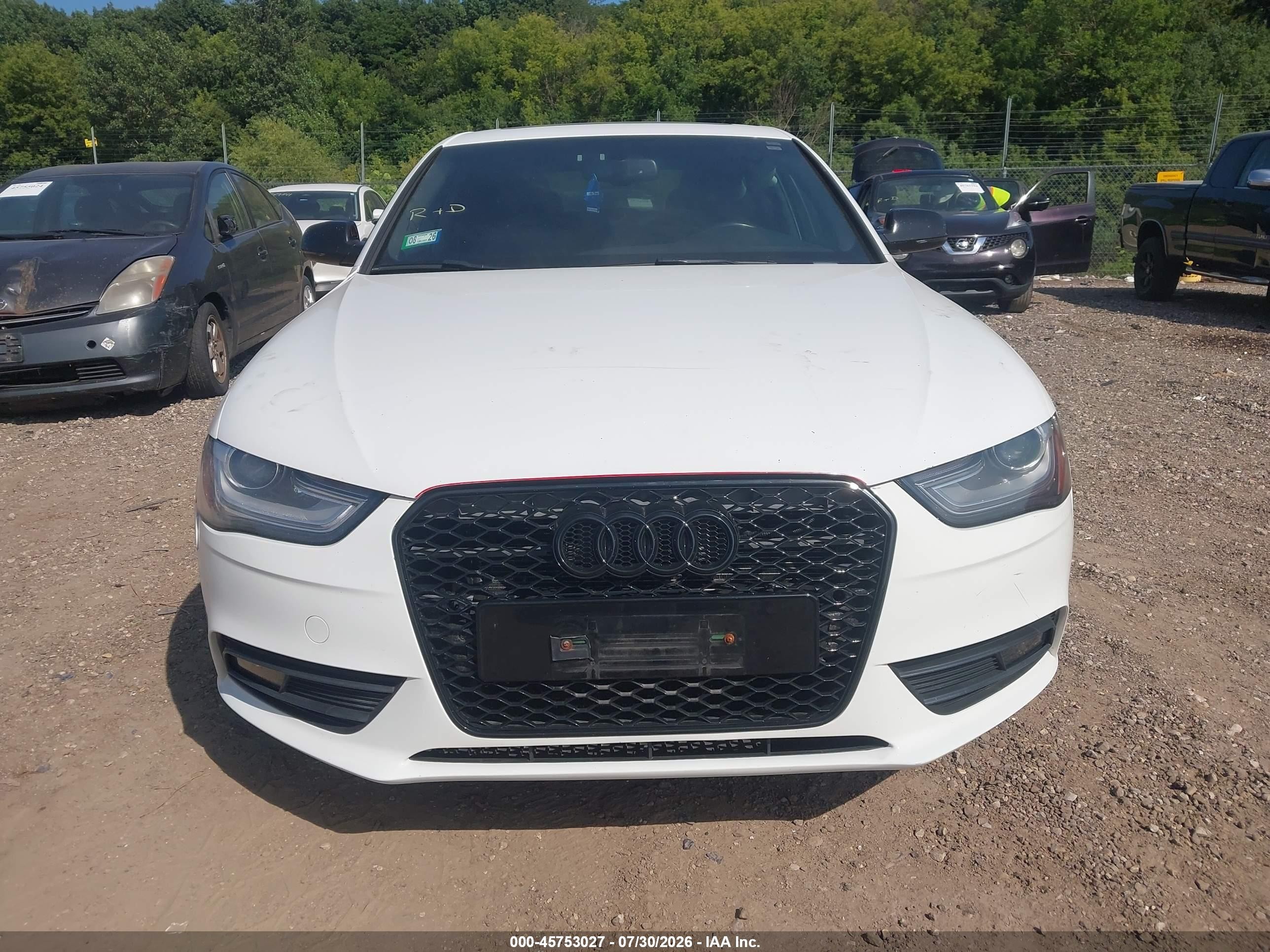 2015 Audi A4 2.0t Premium White vin: WAUKFCFL6FN027688