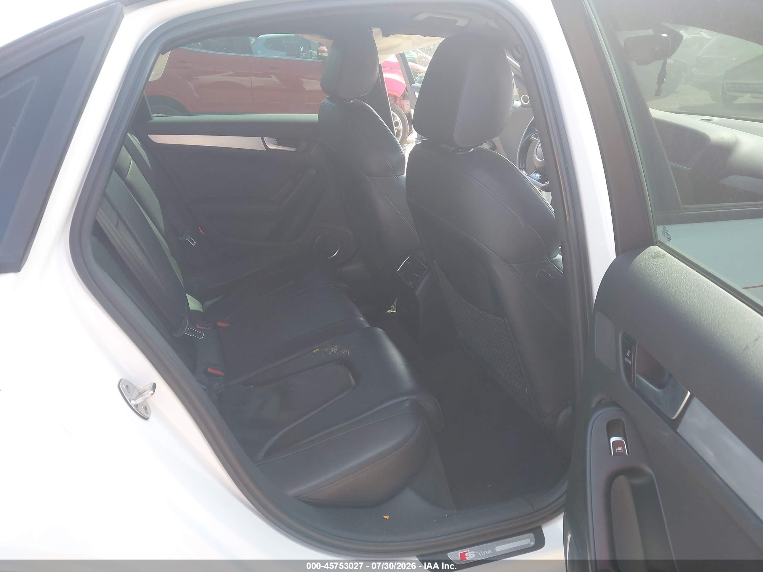 2015 Audi A4 2.0t Premium White vin: WAUKFCFL6FN027688