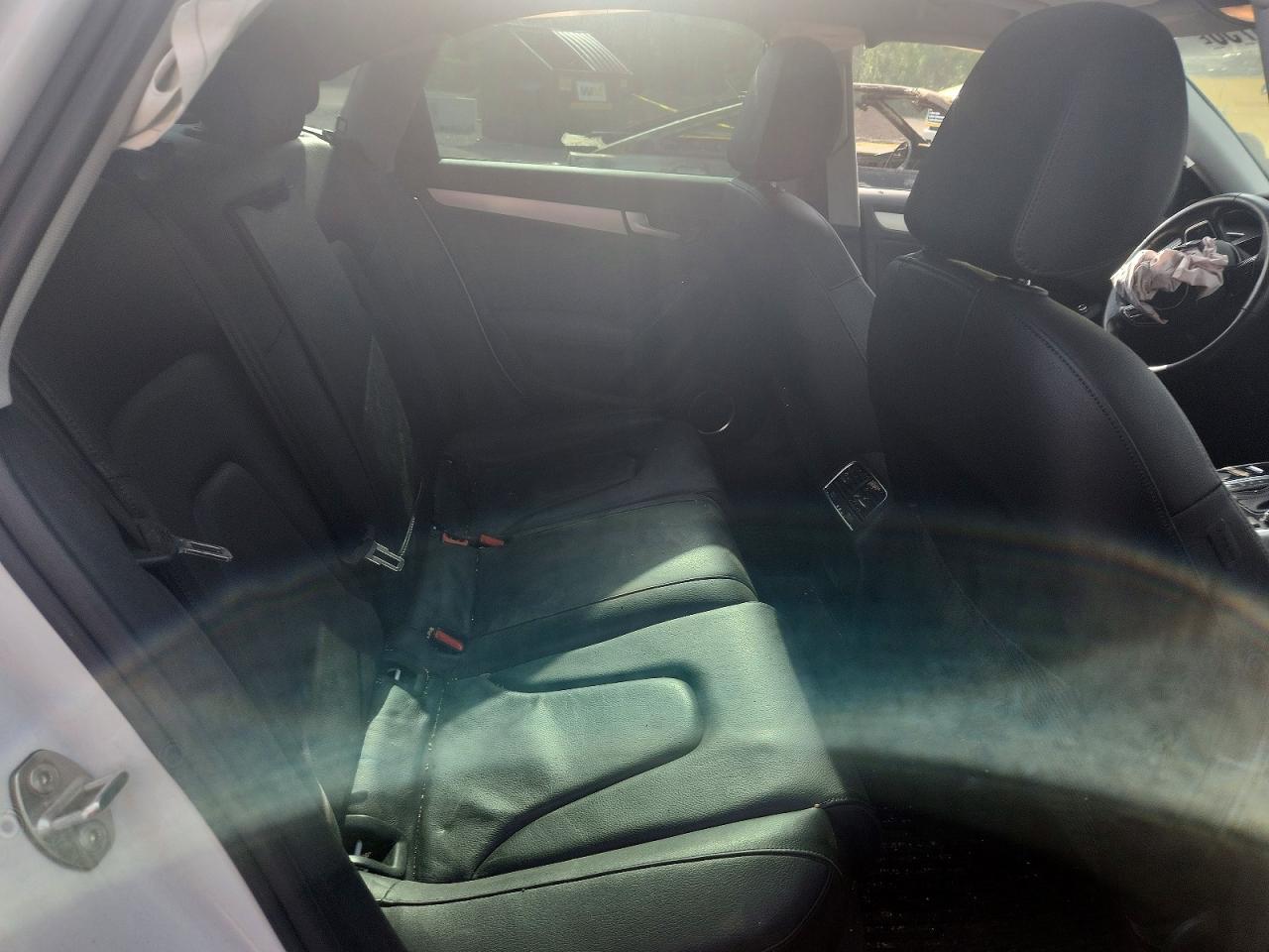 2013 Audi A4 Prestige White vin: WAUKFCFL9DN029416